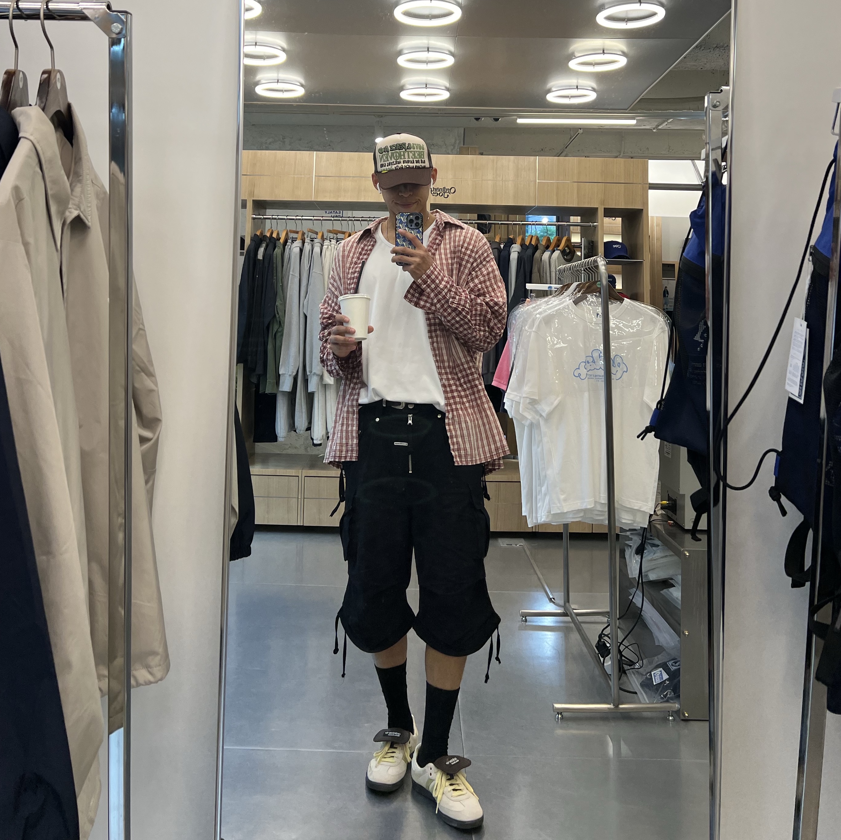 Adidas x Wales Bonner Samba Brown Ecru Tint, Thevinylhouse Western Cargo Shorts Black 착용 스타일 - 1