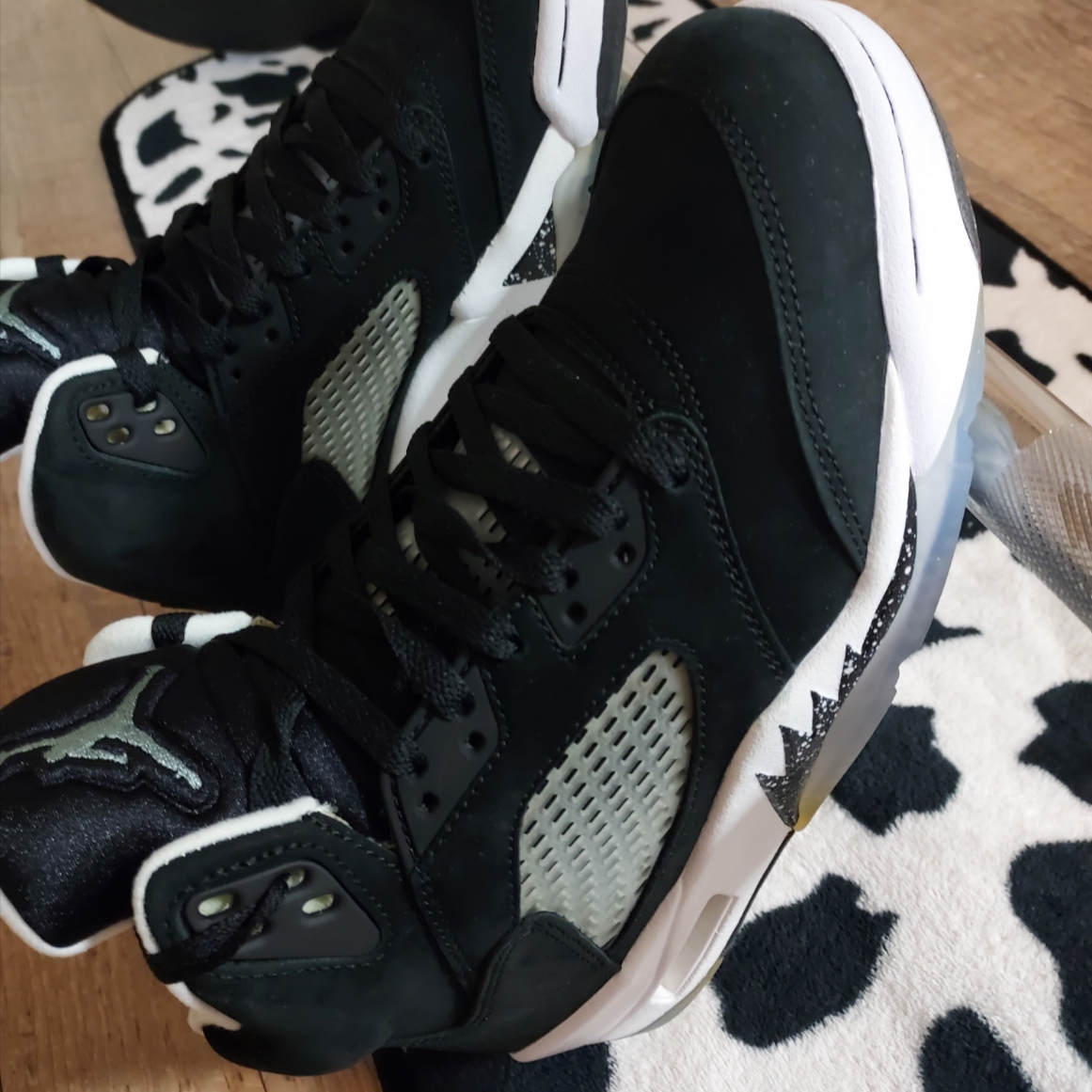 Jordan 5 Retro Oreo 착용 스타일
