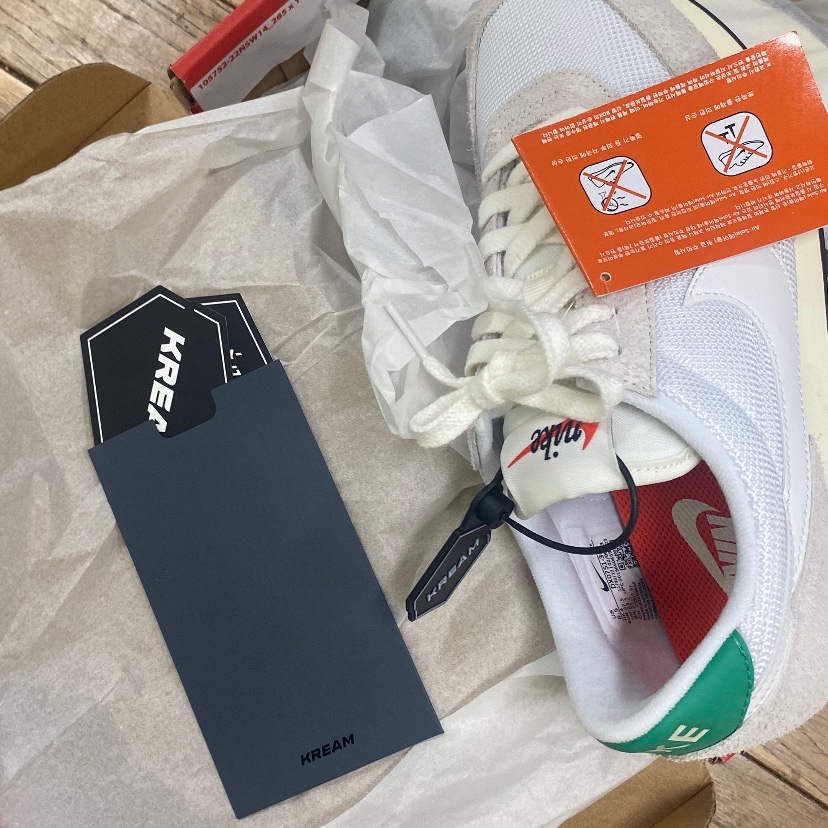 (W) Nike Daybreak Vintage Stadium Green 착용 스타일
