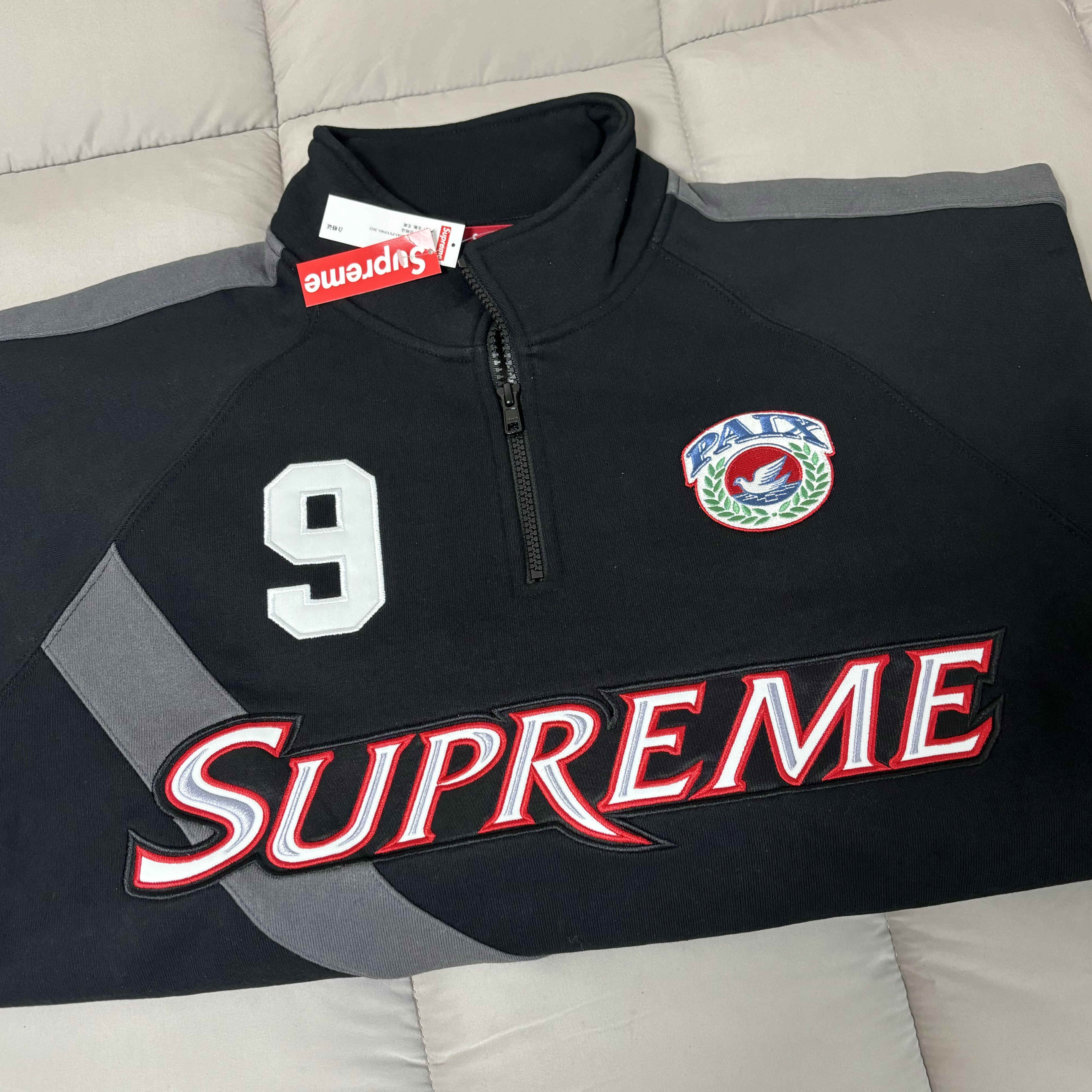 Supreme Equipe Half Zip Sweatshirt Black - 24SS 착용 스타일