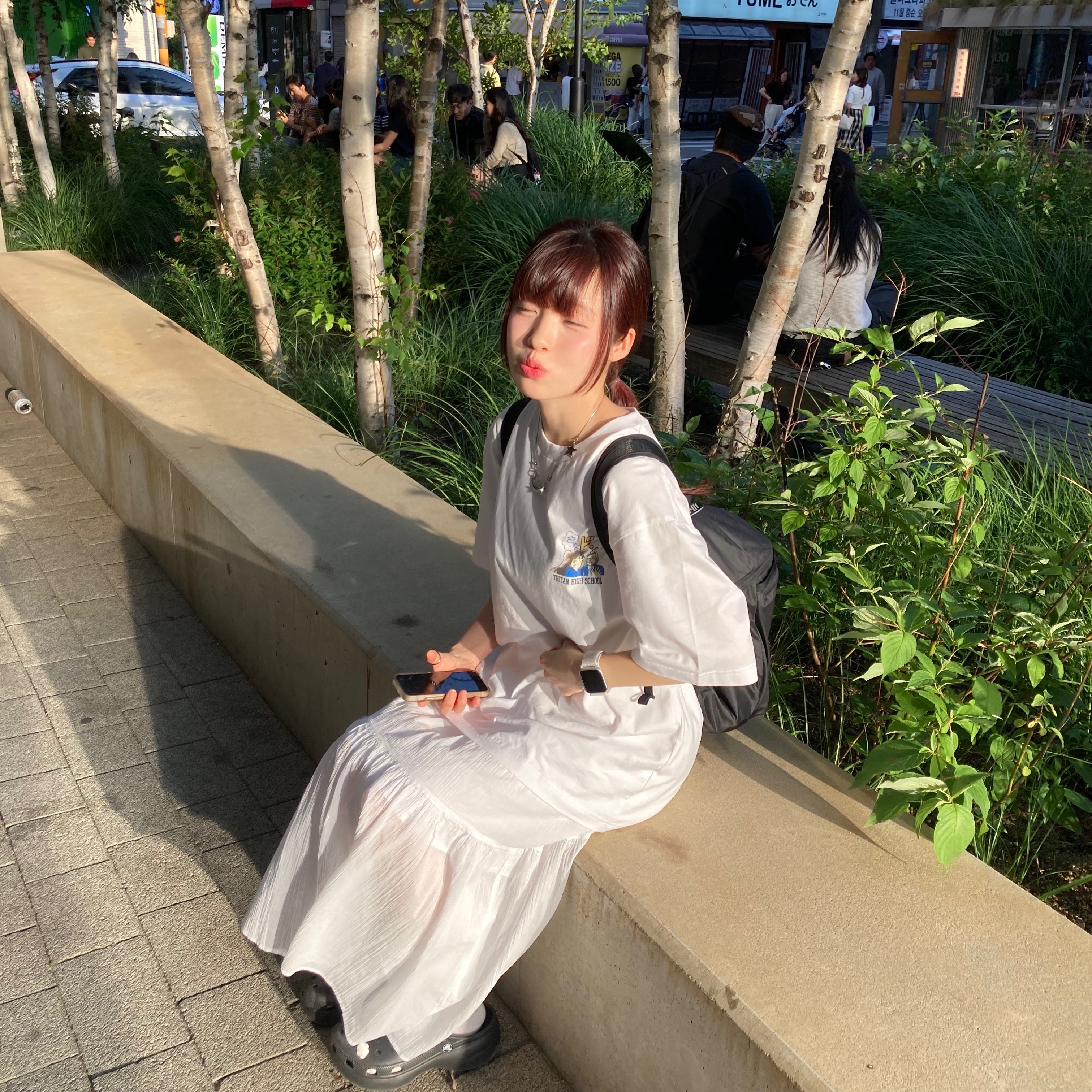 (W) Crocs Classic Platform Clog Black, Monamhee x 10 Corso Como Bianco Keyring Black 착용 스타일 - 4