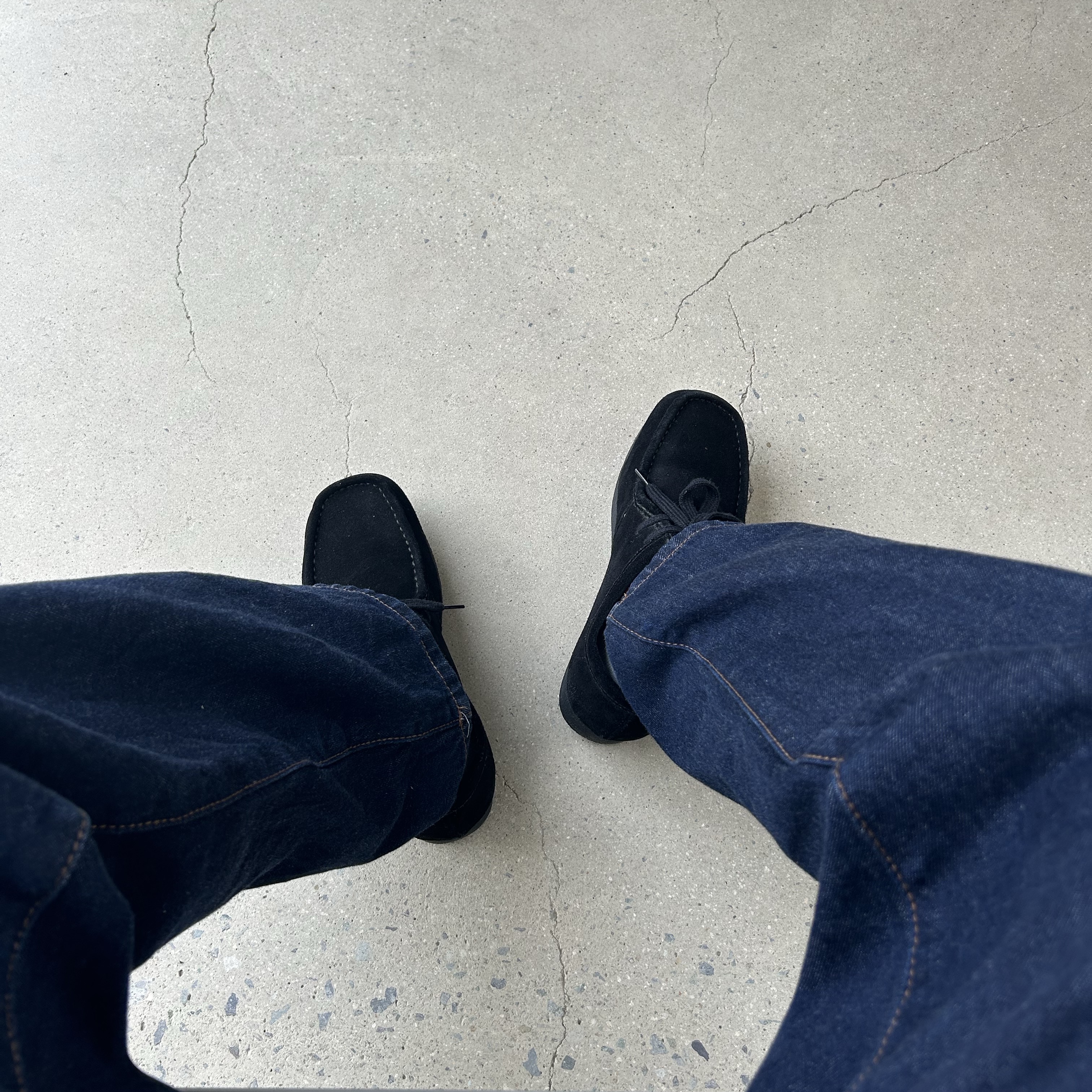 GU Real Leather Moccasin Shoes Black 착용 스타일