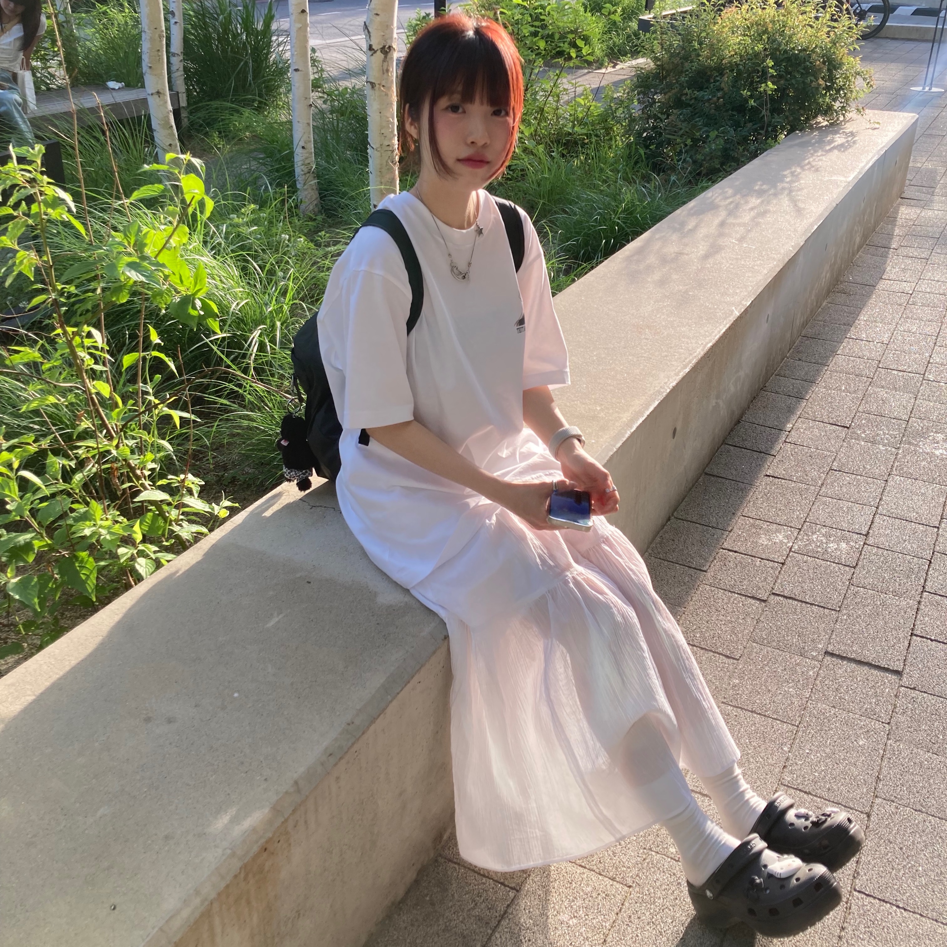 (W) Crocs Classic Platform Clog Black, Monamhee x 10 Corso Como Bianco Keyring Black 착용 스타일 - 2