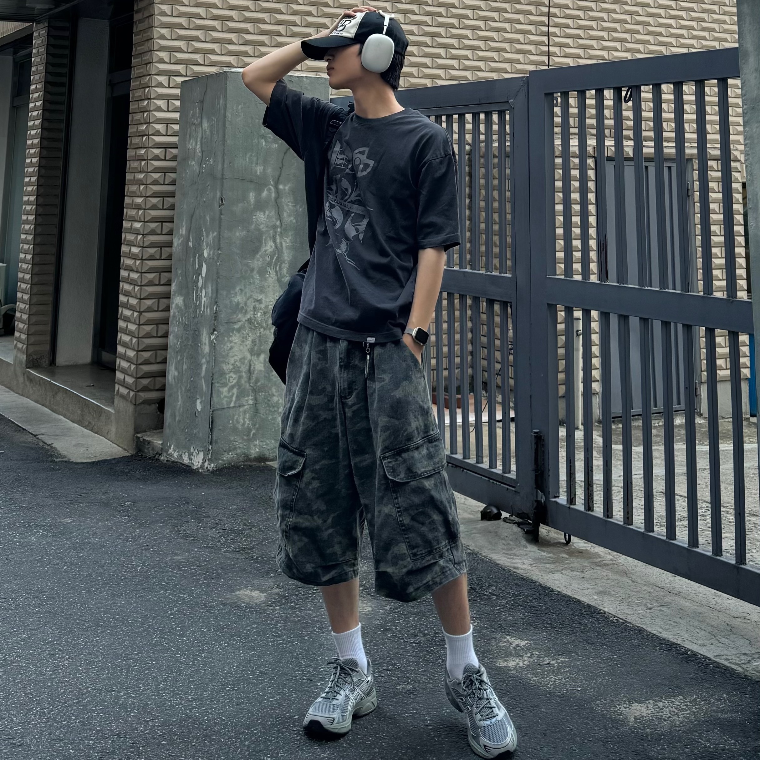Asics Gel-1130 Wild Dove White - Folder Exclusive, Apple AirPods Max Lightning Silver (Korean Ver.) 착용 스타일 - 1