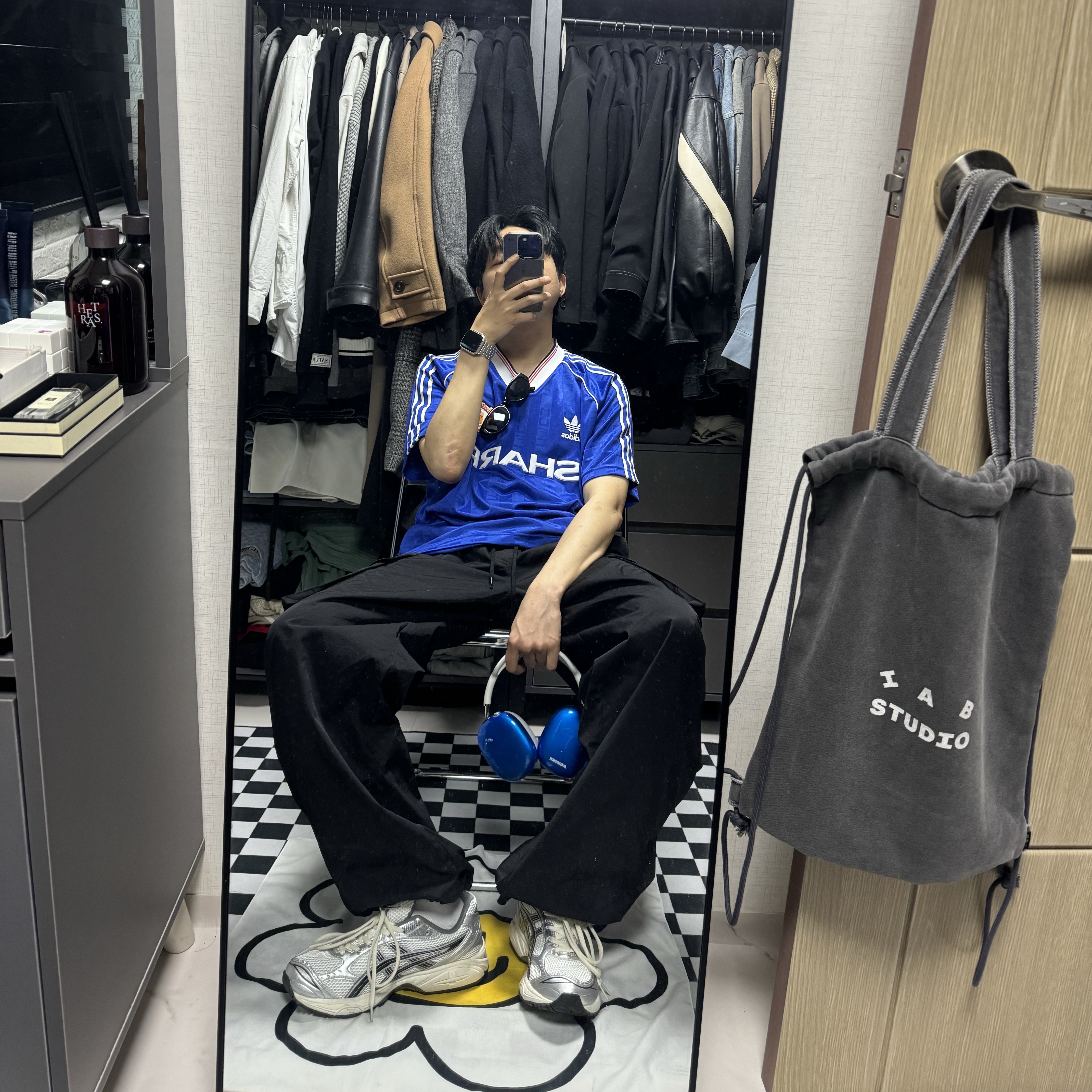 Adidas Manchester United 1988/90 Jersey Collegiate Royal - US Sizing, Ader Error Standic AirPods Max Case Z-Blue 착용 스타일