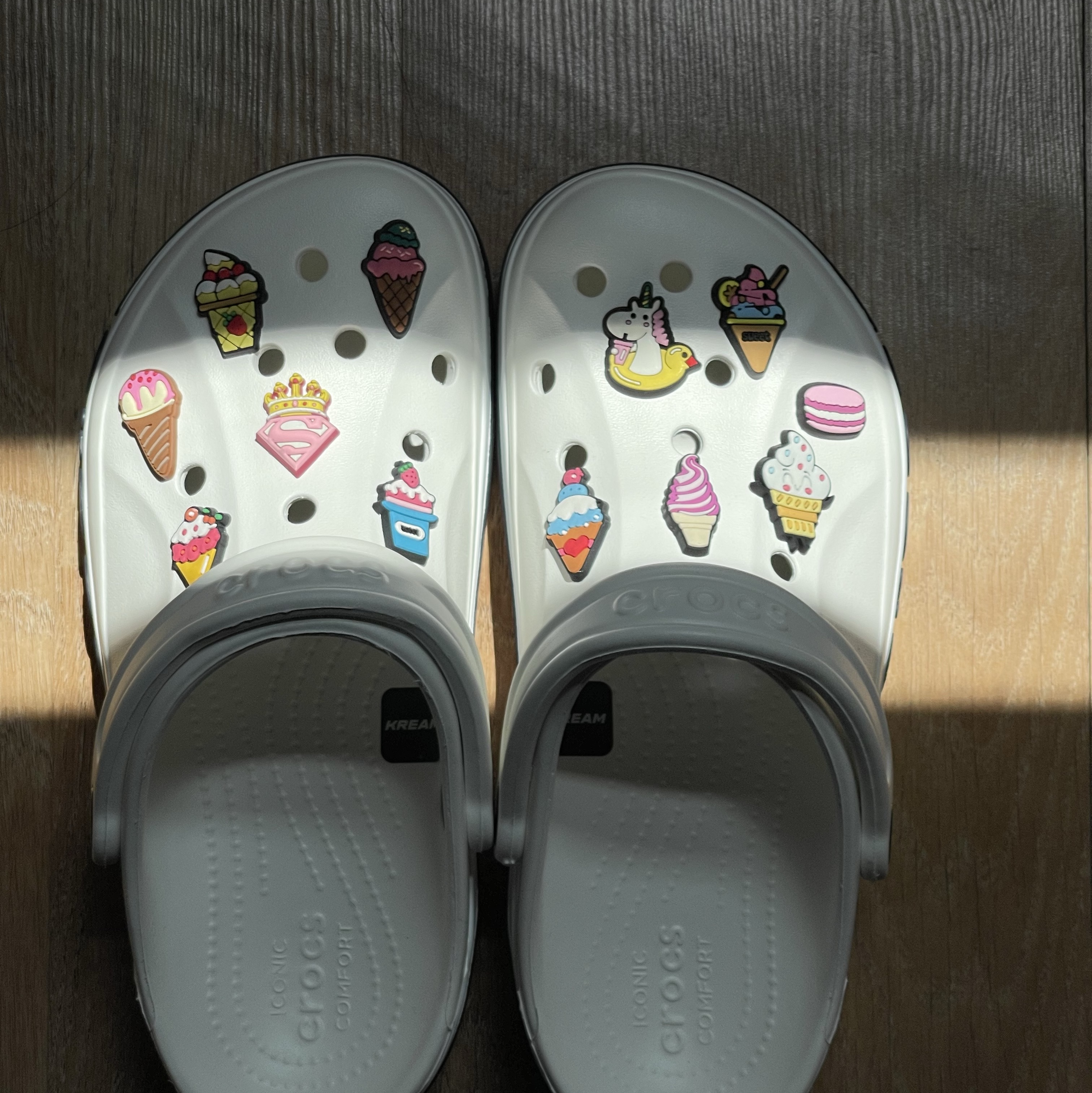 Crocs Bayaband Clog White Navy 착용 스타일