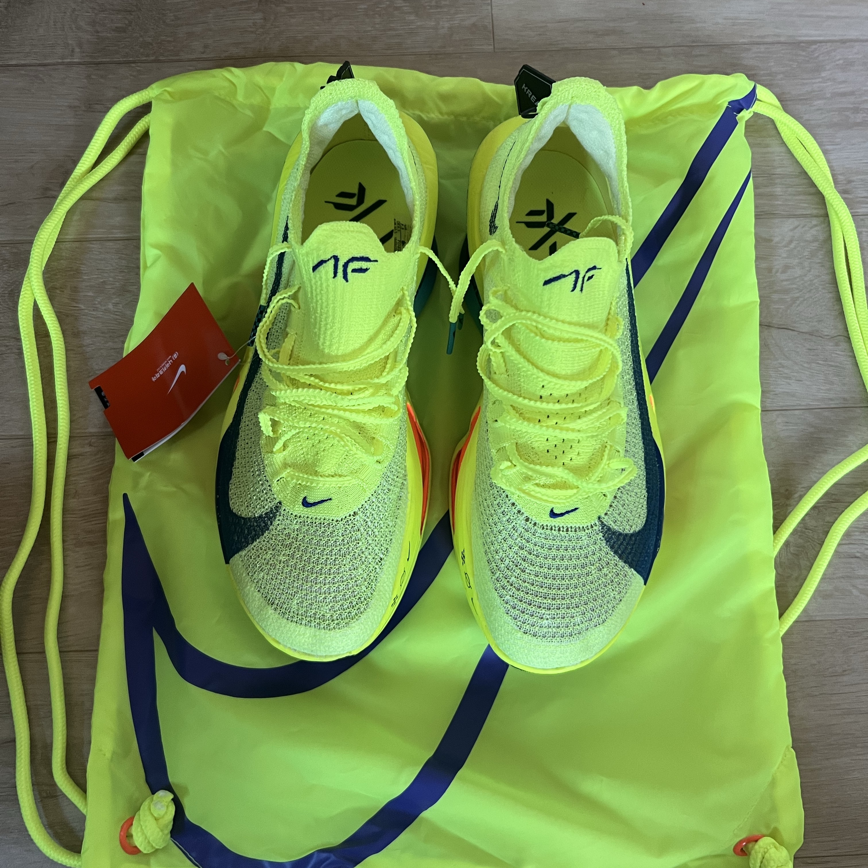 Nike Air Zoom Alphafly Next% 3 Volt 착용 스타일 - 2