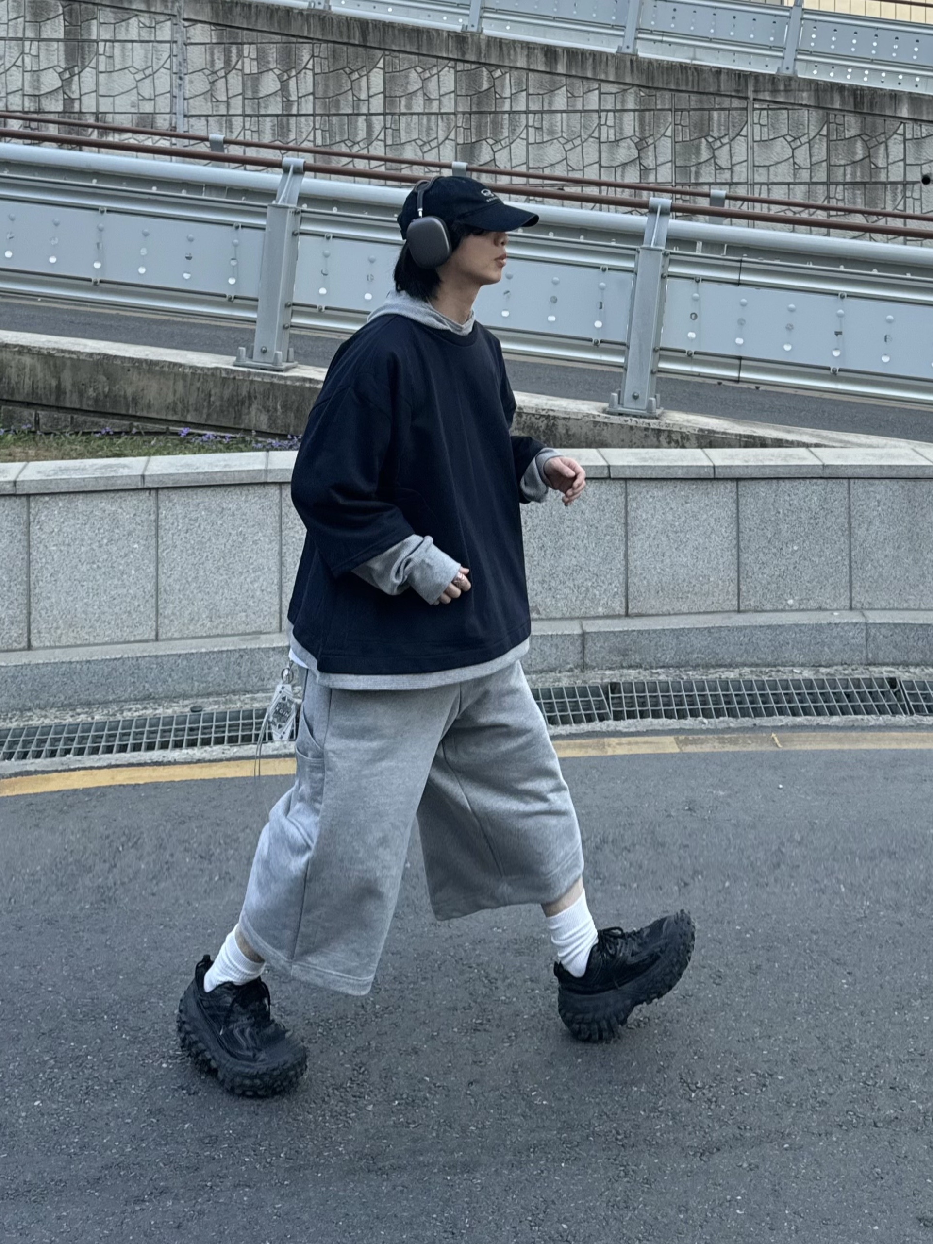 Open Yy Velvet Ball Cap Navy, YOUCHE QS Duck Cap Black 착용 스타일 - 4