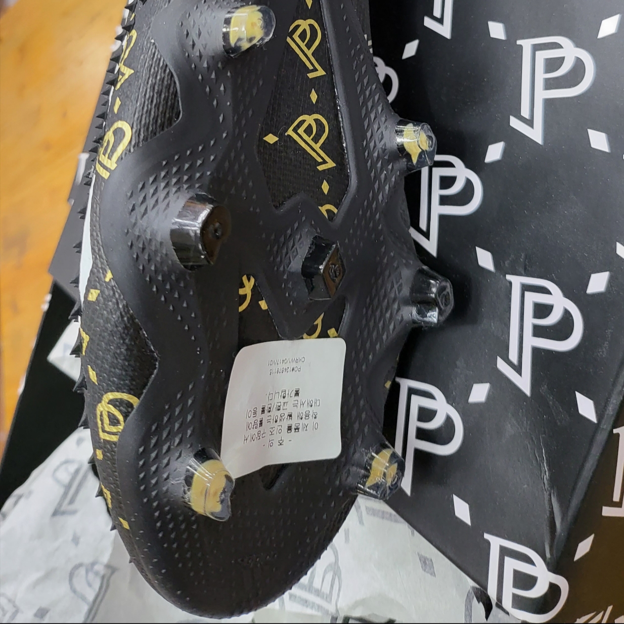 Adidas x Paul Pogba Predator Mutator 20+ FG Core Black Cloud White 착용 스타일 - 2