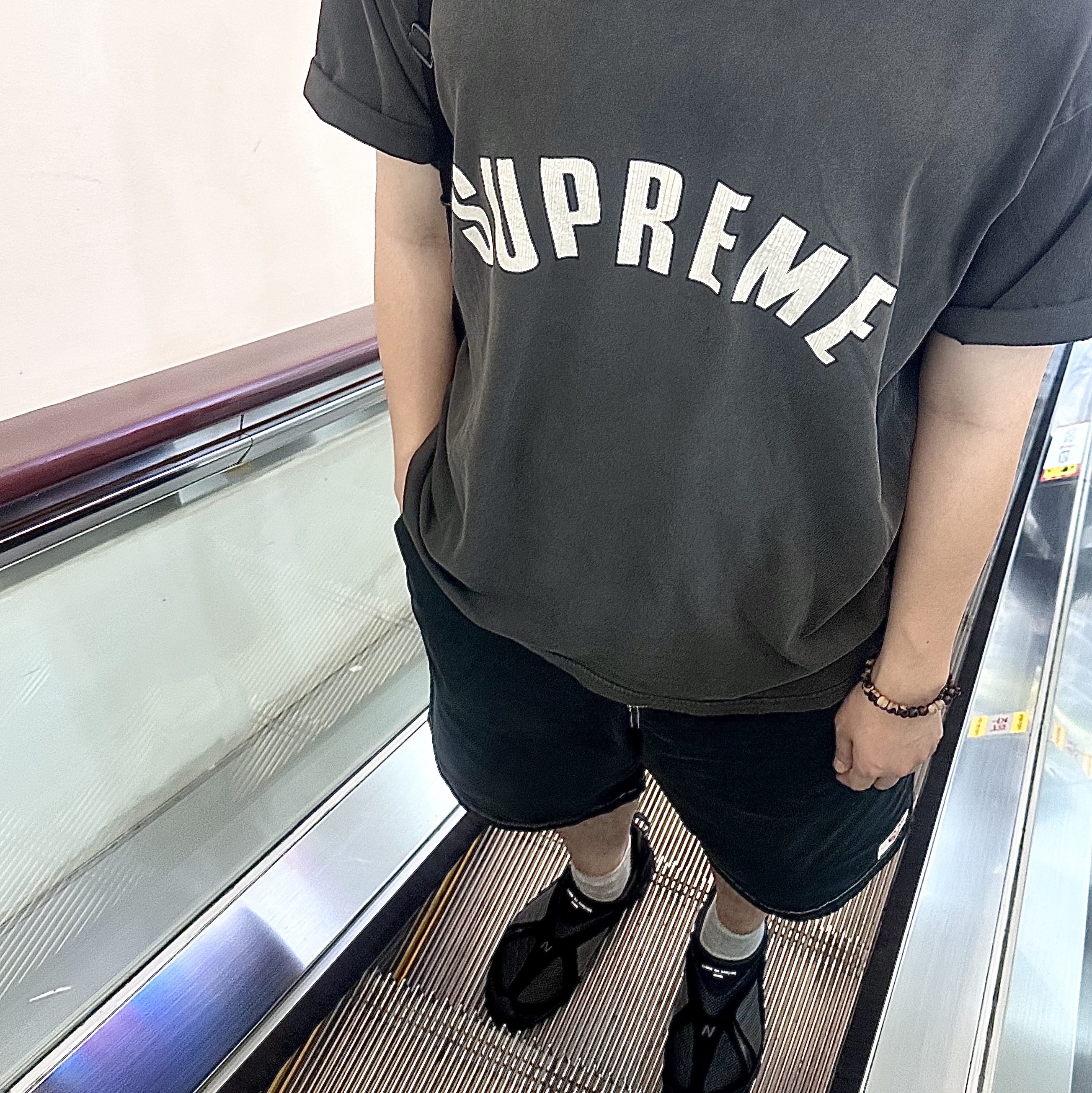 New Balance x Comme des Garcons Homme ML610S Black, Supreme Cracked Arc S/S Top Black - 24SS 착용 스타일