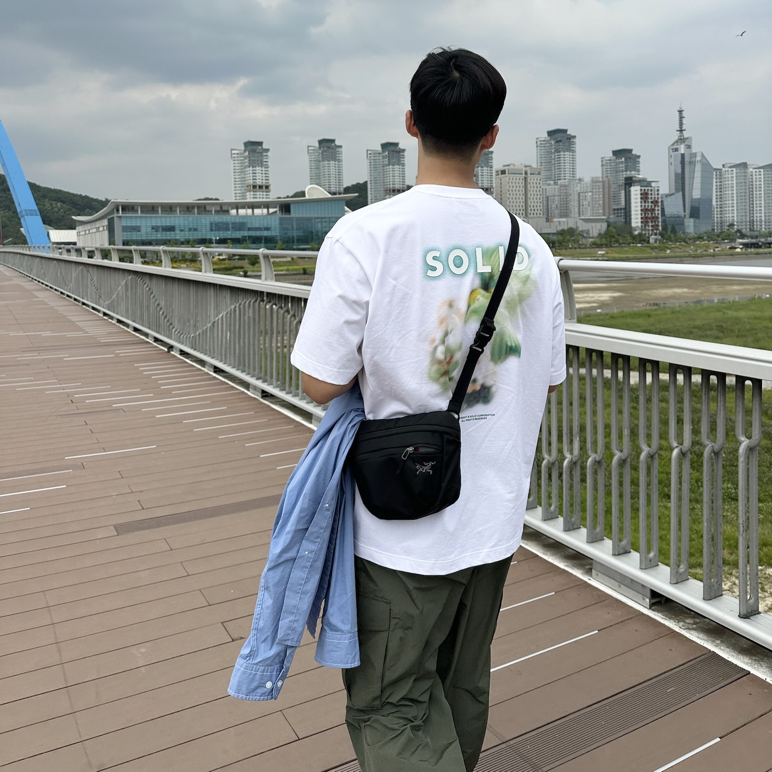Arc'teryx Mantis 1 Waistpack Black 착용 스타일