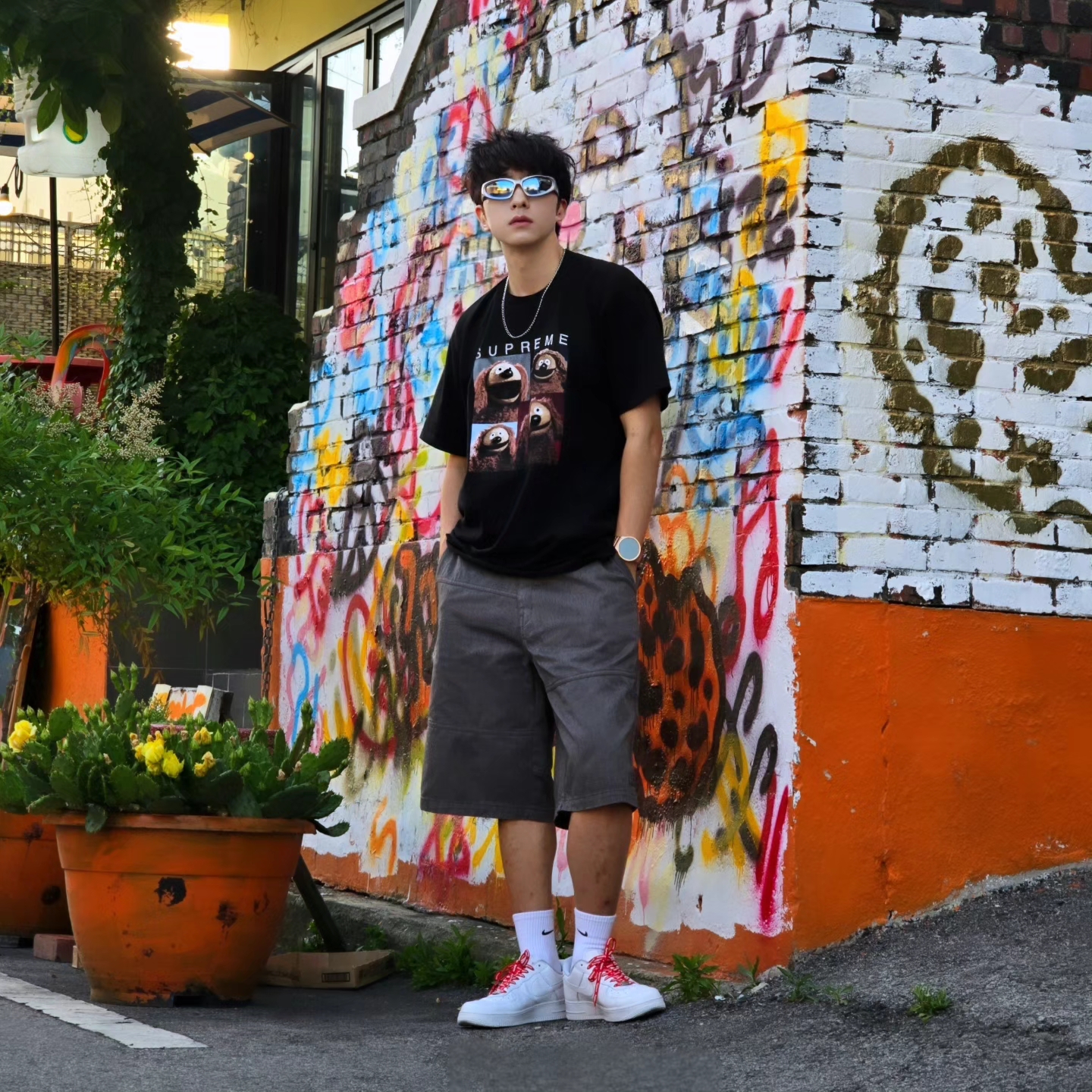 Supreme Rowlf T-Shirt Black - 24SS, Samsung Galaxy Watch6 44mm LTE Silver (Korean Ver.) 착용 스타일 - 2