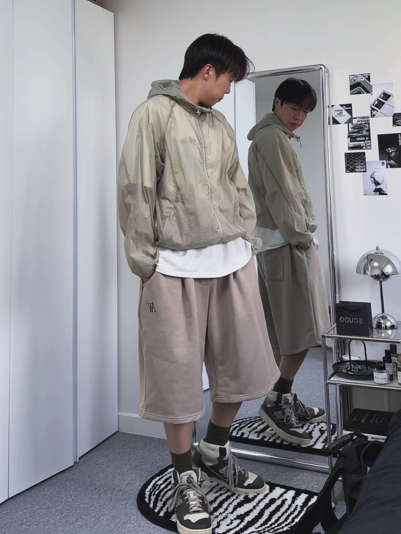 Stussy x Our Legacy Frame Pigment Dyed T-Shirt Natural, New Balance x Aime Leon Dore 650R Forest Green 착용 스타일 - 6