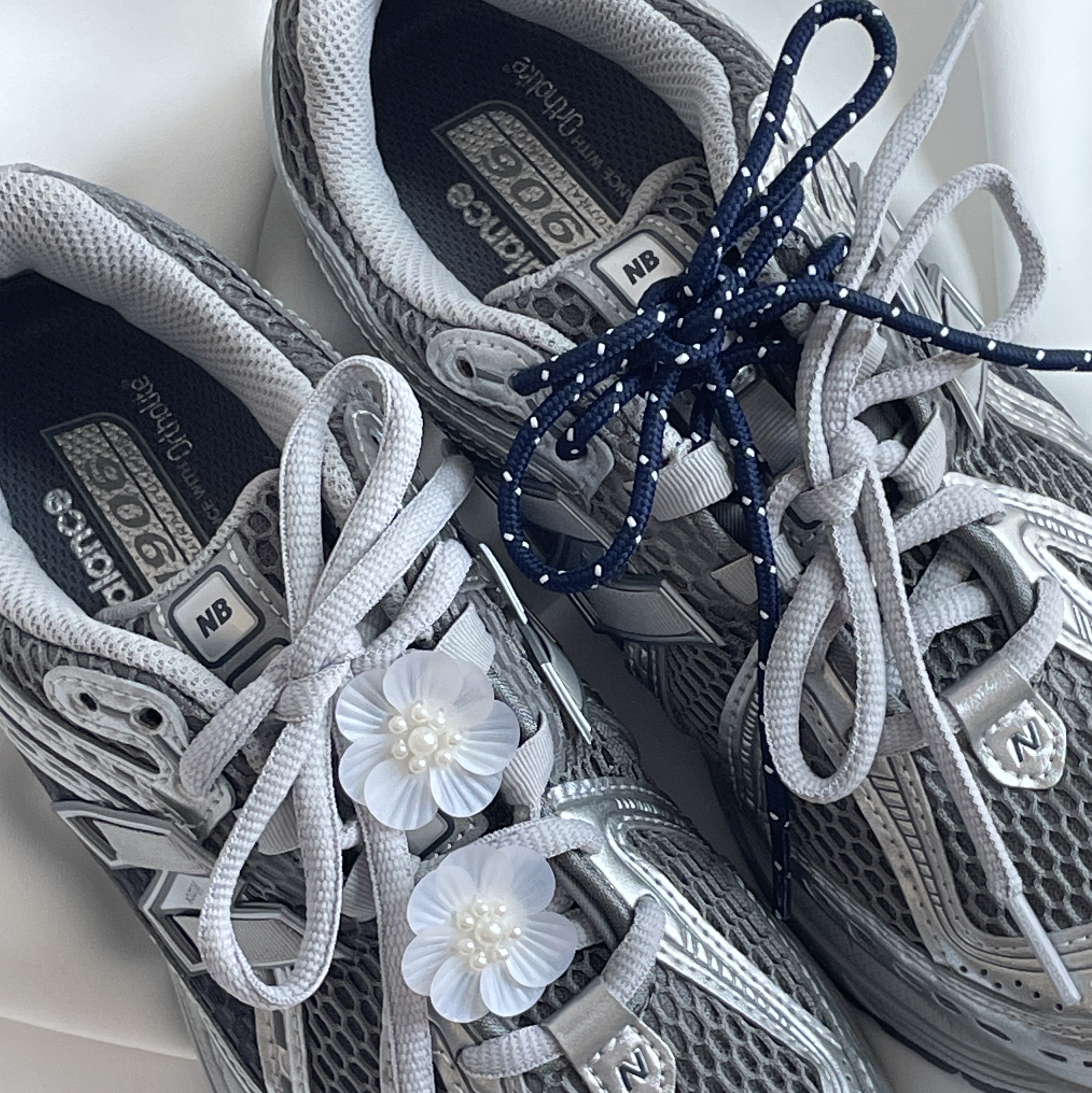 New Balance 1906R Harbor Grey Silver Metalic 착용 스타일 - 2