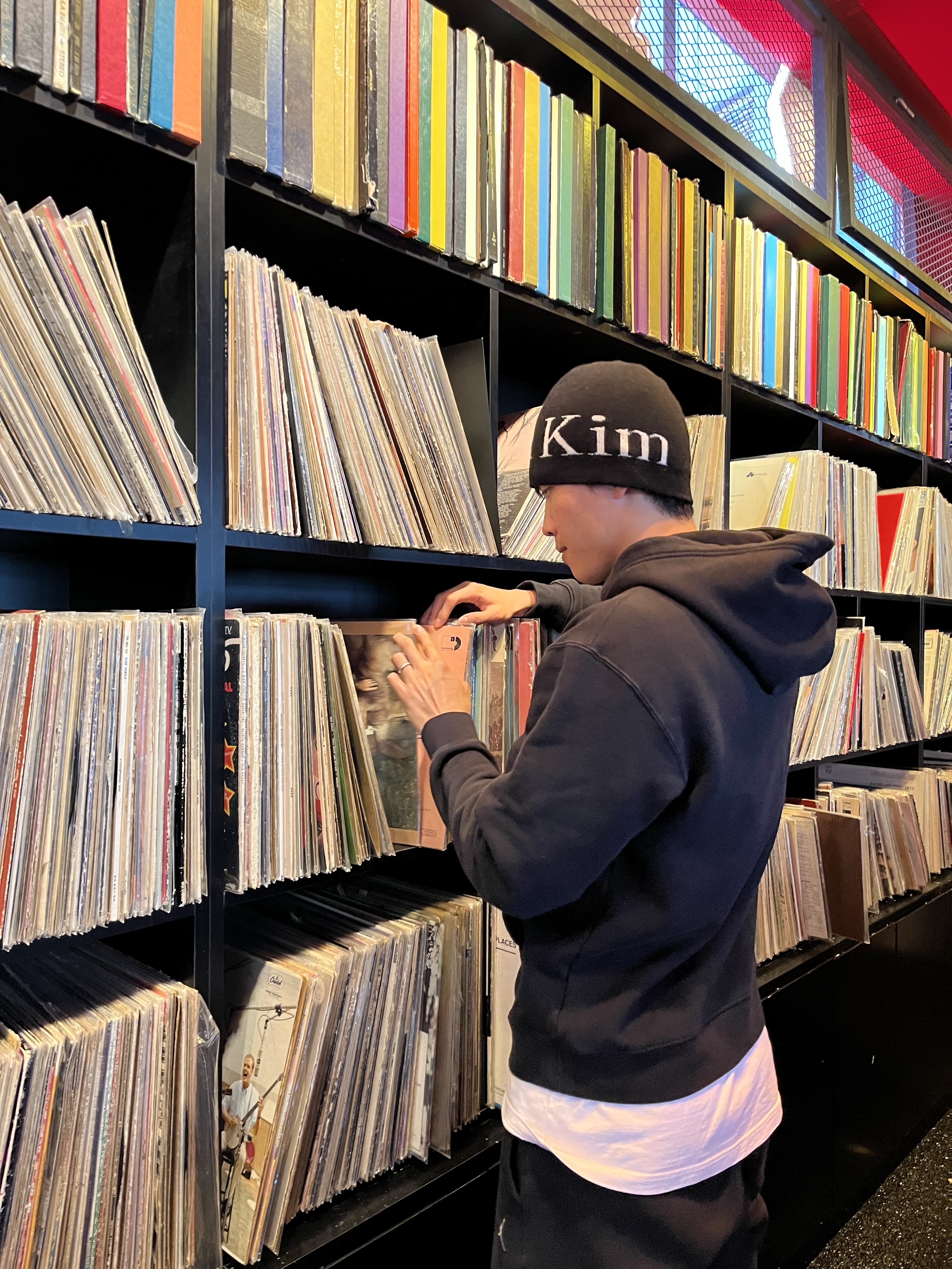 Matin Kim Logo Jacquard Short Beanie Black, Jordan Essentials Loopback Fleece Pullover Hoodie Black - Asia 착용 스타일