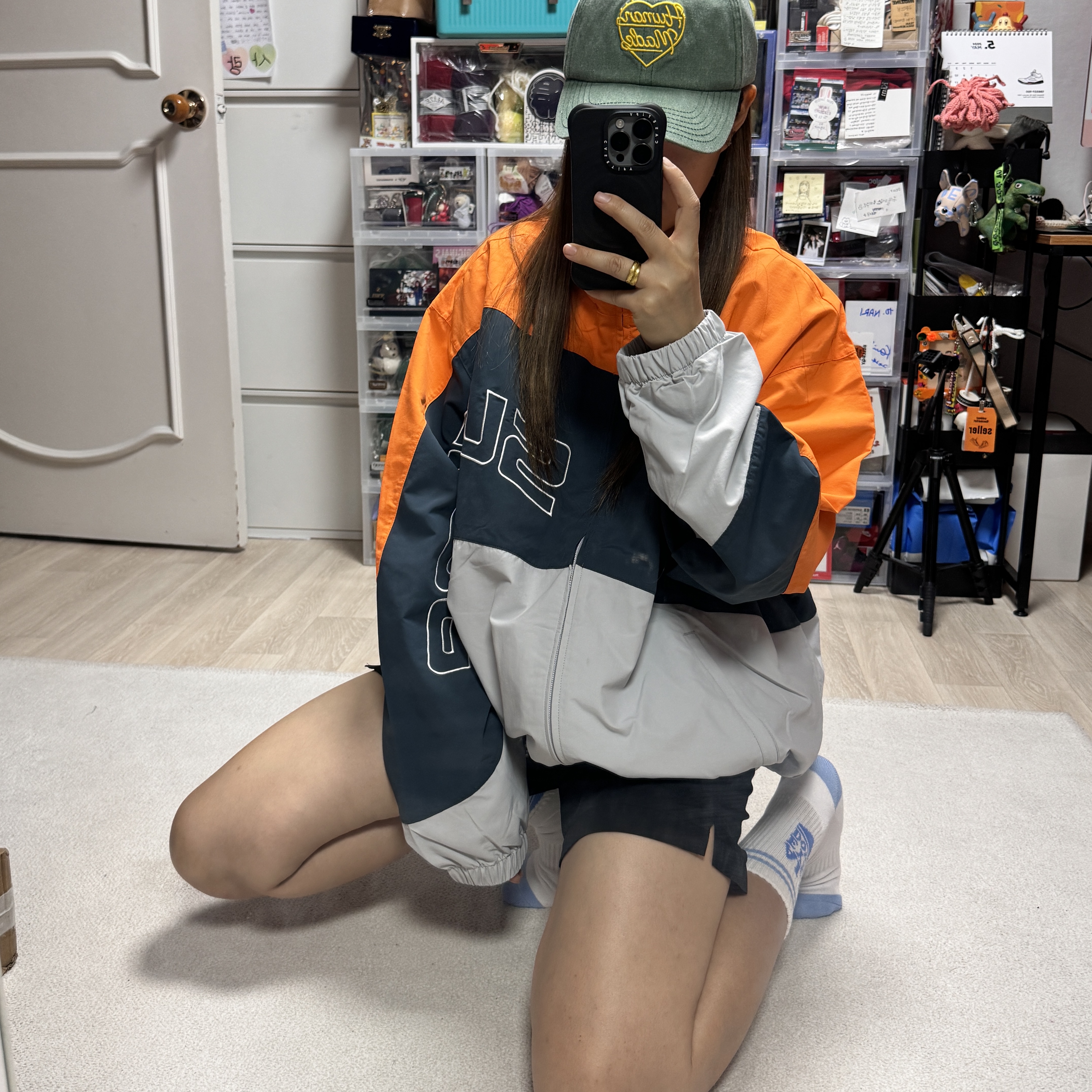 Supreme Curve Track Jacket Grey - 24SS, Human Made 6 Panel Cap #1 Green 착용 스타일 - 1