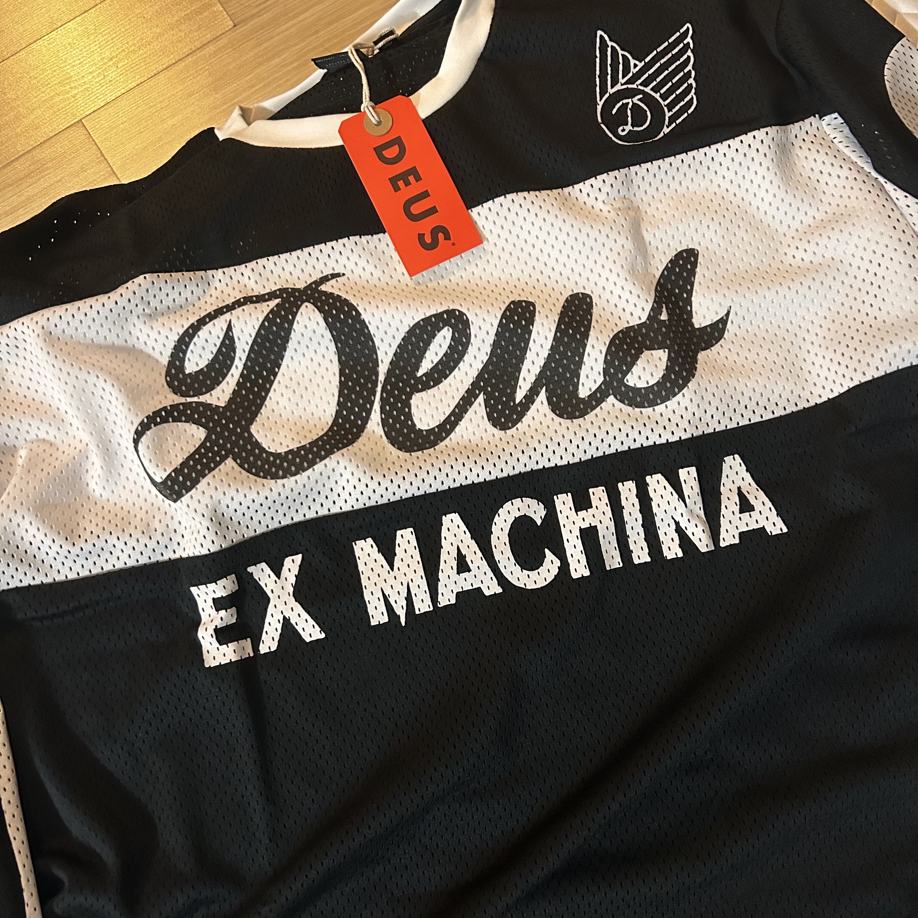 Deus Ex Machina Saber Moto Jersey Black 착용 스타일 - 2