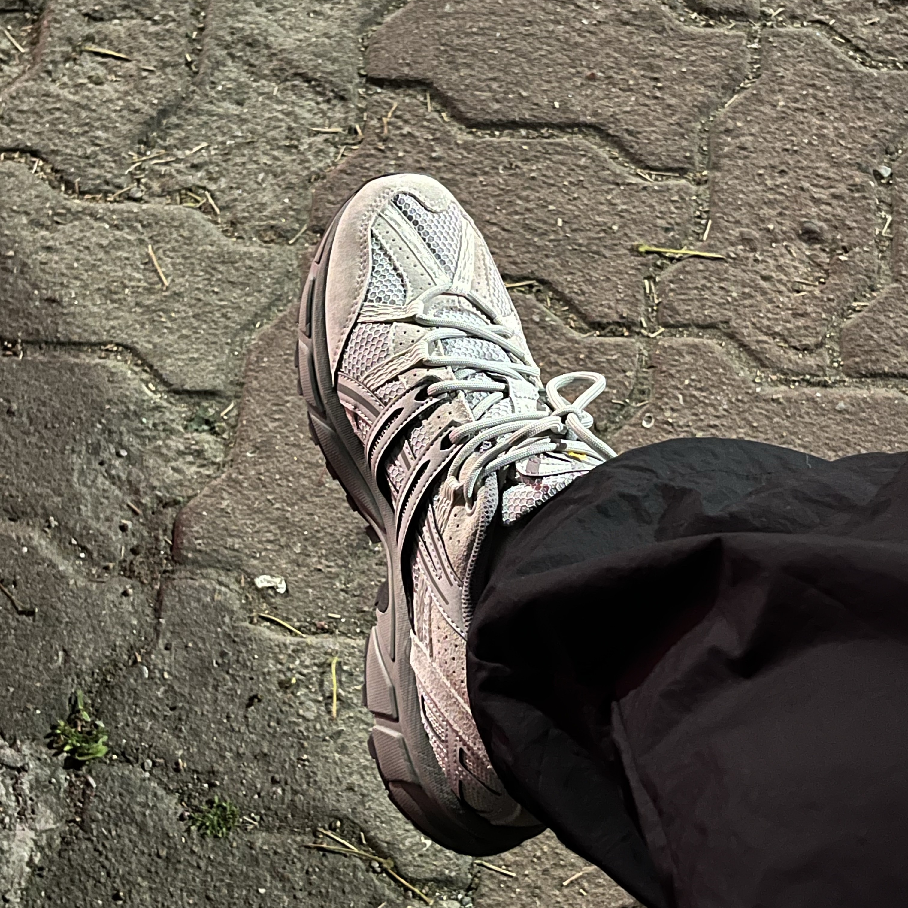 Asics Gel-Sonoma 15-50 Oyster Grey 착용 스타일 - 2