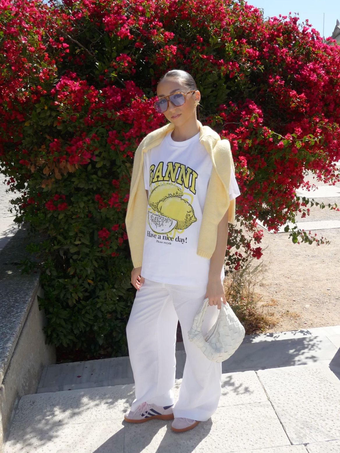(W) Ganni Relaxed Peach T-Shirt Bright White, (W) Ganni Orange Relaxed T-Shirt Egret 착용 스타일 - 4