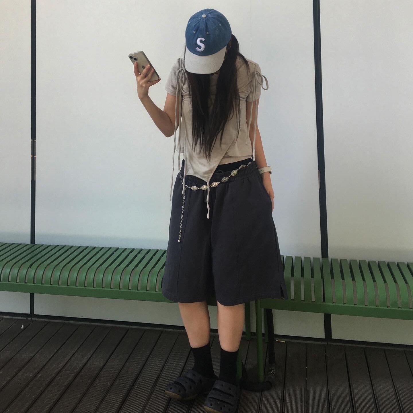 Keen Yogui Black, Supreme 2-Tone S Logo 6-Panel Washed Denim - 24SS 착용 스타일 - 2