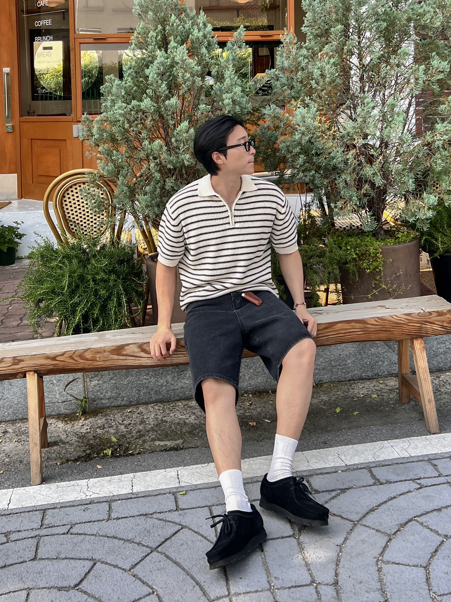 Clarks Wallabee Black Suede, Clarks Wallabee Gore-Tex Black Suede 착용 스타일 - 2