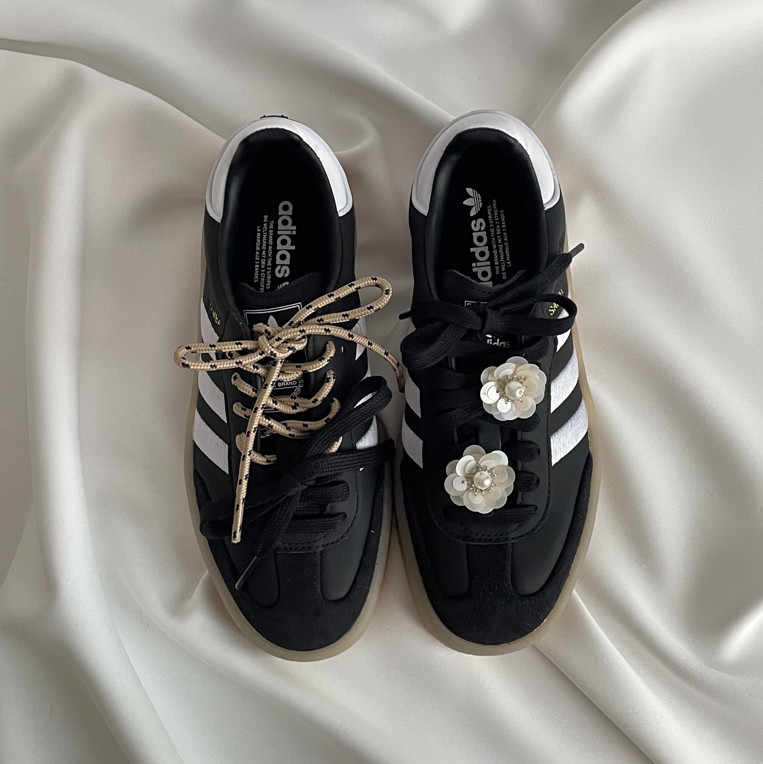 (W) Adidas Sambae Black White 착용 스타일 - 1