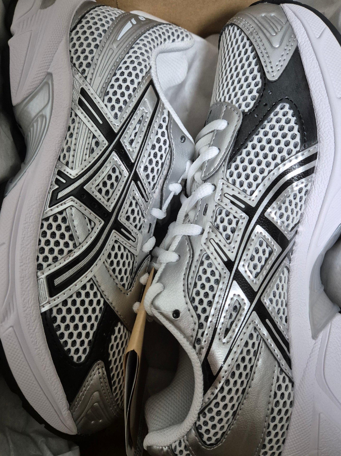 Asics Gel-1130 White Black 착용 스타일