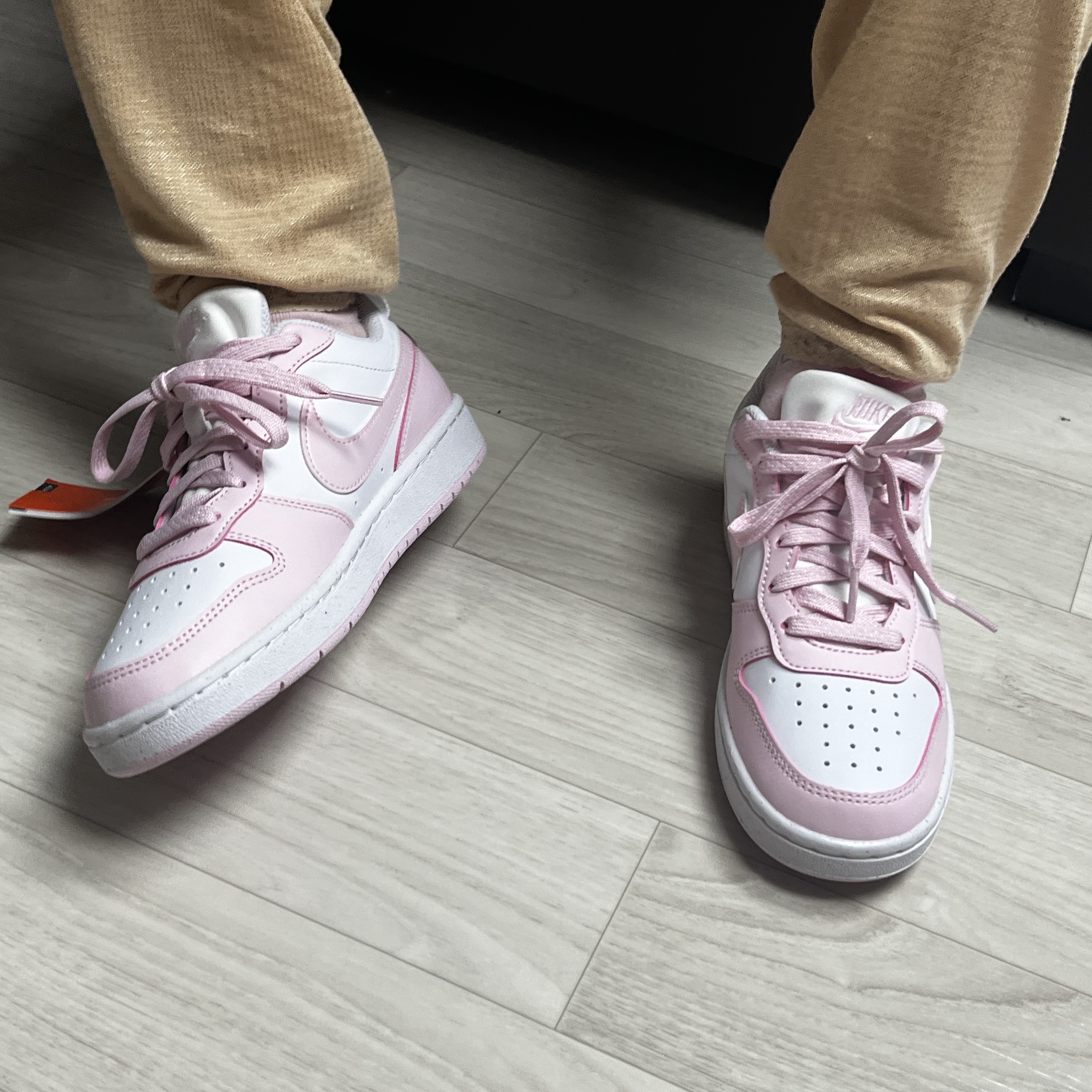(GS) Nike Court Borough Low Recraft White Pink Foam 착용 스타일