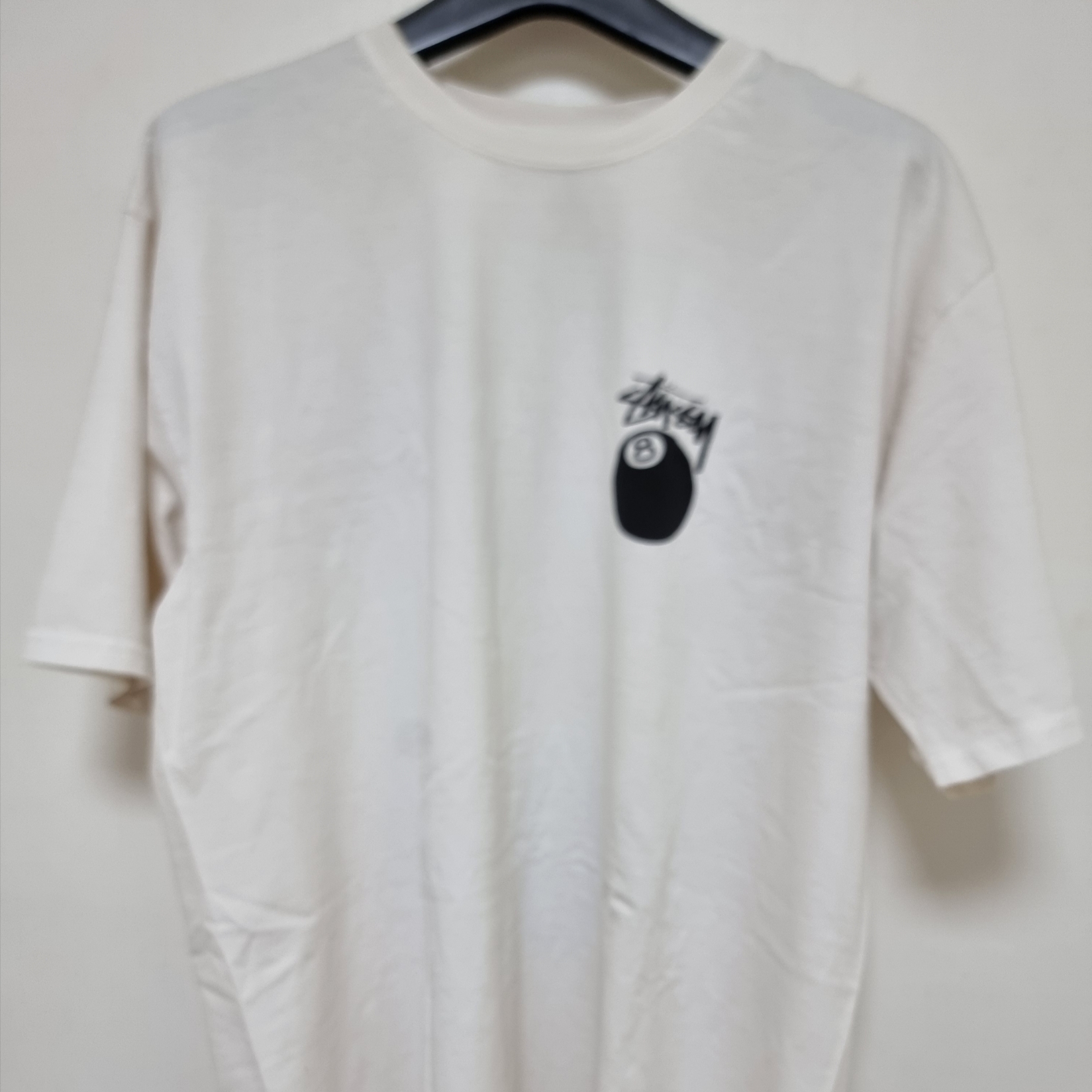 Stussy 8 Ball Pigment Dyed T-Shirt Natural 착용 스타일