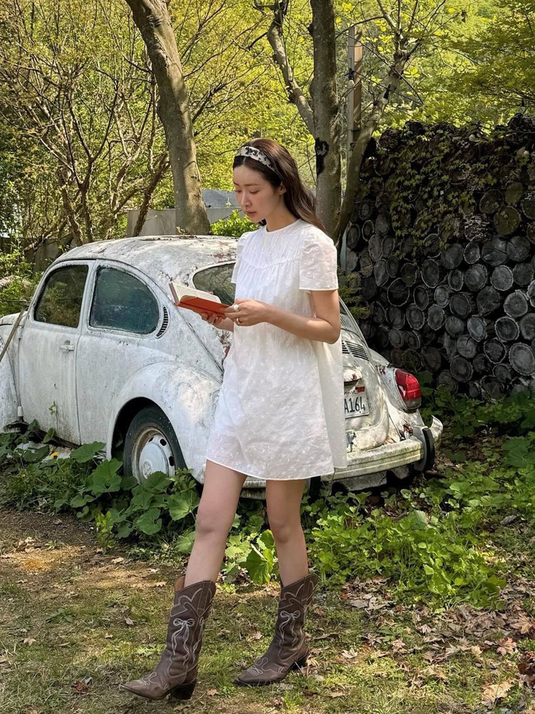 Margarin Fingers Rosy Layered One Piece White, Margarin Fingers Pin Tuck Shirring One Piece White 착용 스타일 - 4
