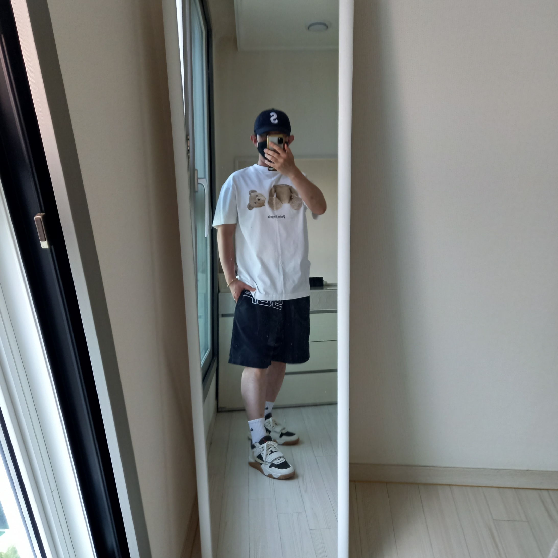 Supreme Seersucker S Logo 6-Panel Black - 24SS, Palm Angels Bear Classic T-Shirt White Brown 착용 스타일 - 1