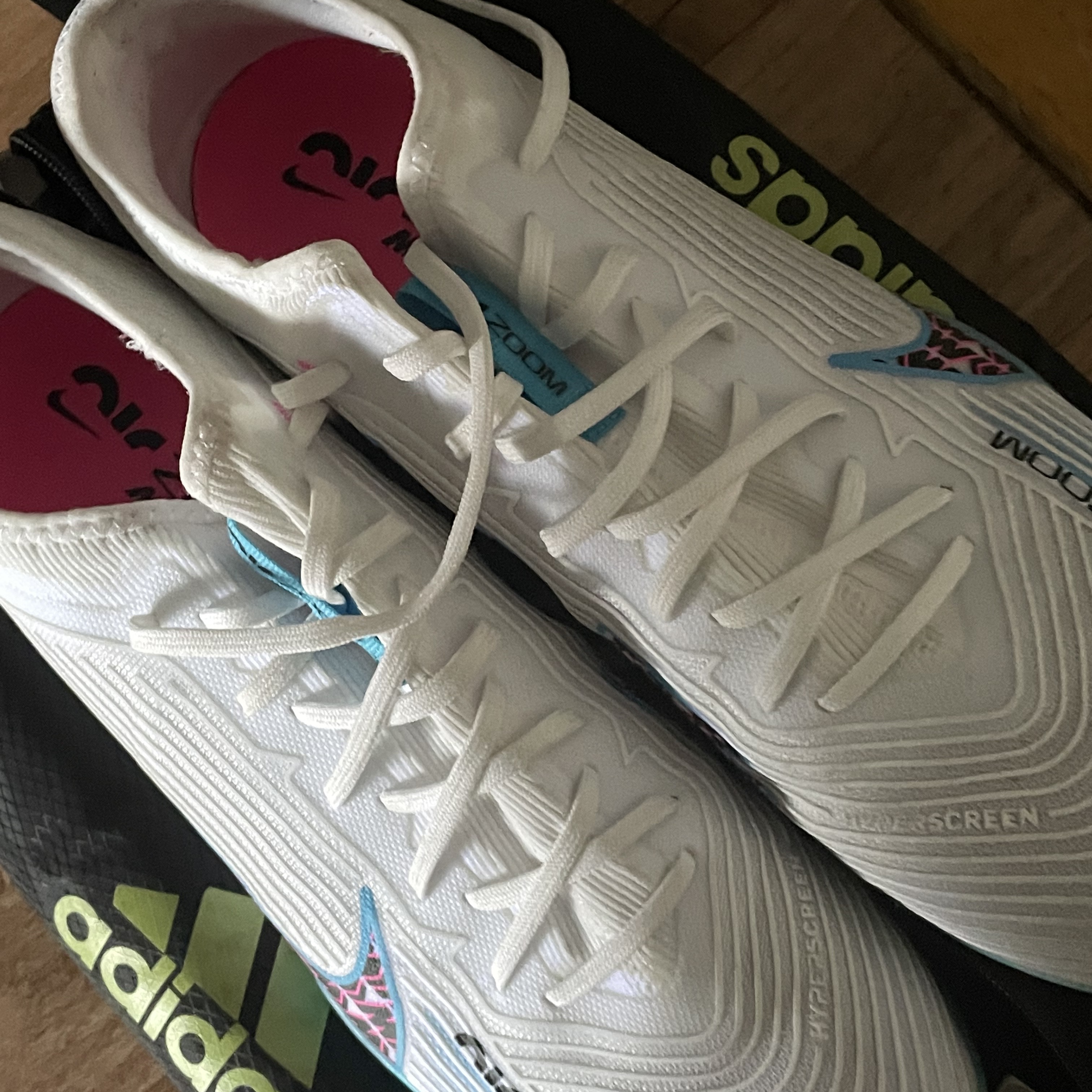 Nike Zoom Mercurial Vapor 15 Pro TF White Baltic Blue 착용 스타일