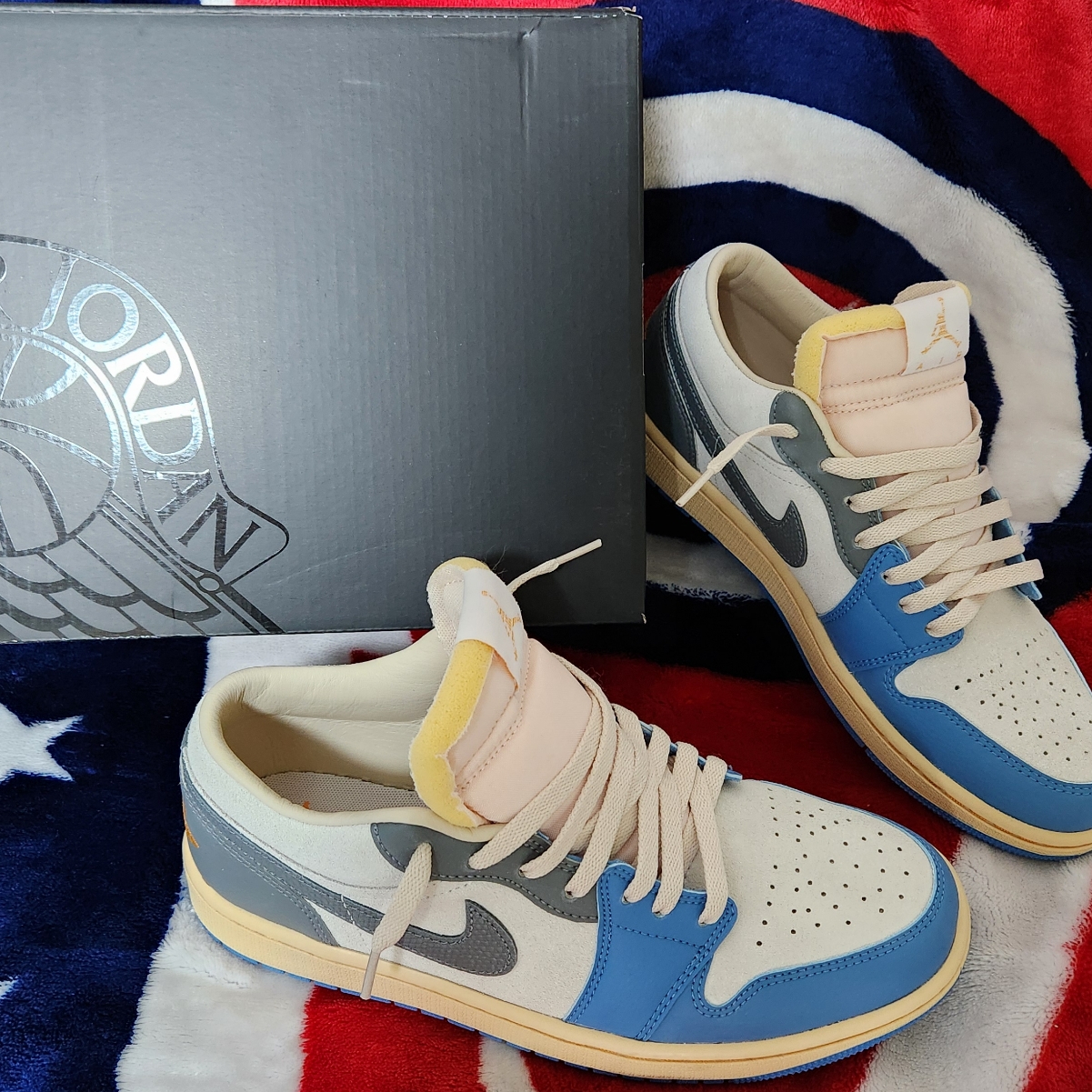 Jordan 1 Low SE Tokyo 96 착용 스타일 - 1