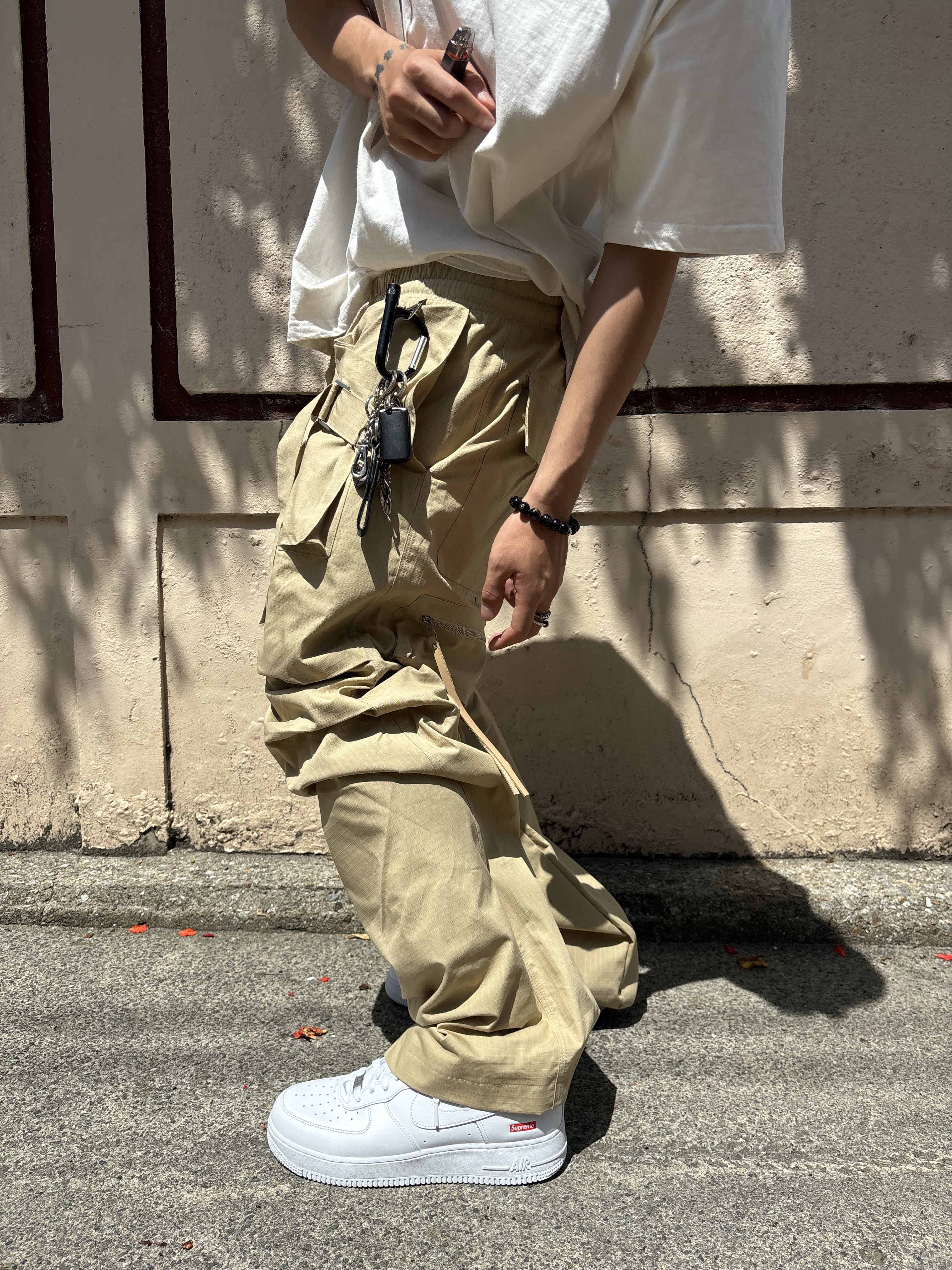 Nike x Supreme Air Force 1 Low White 착용 스타일 - 6