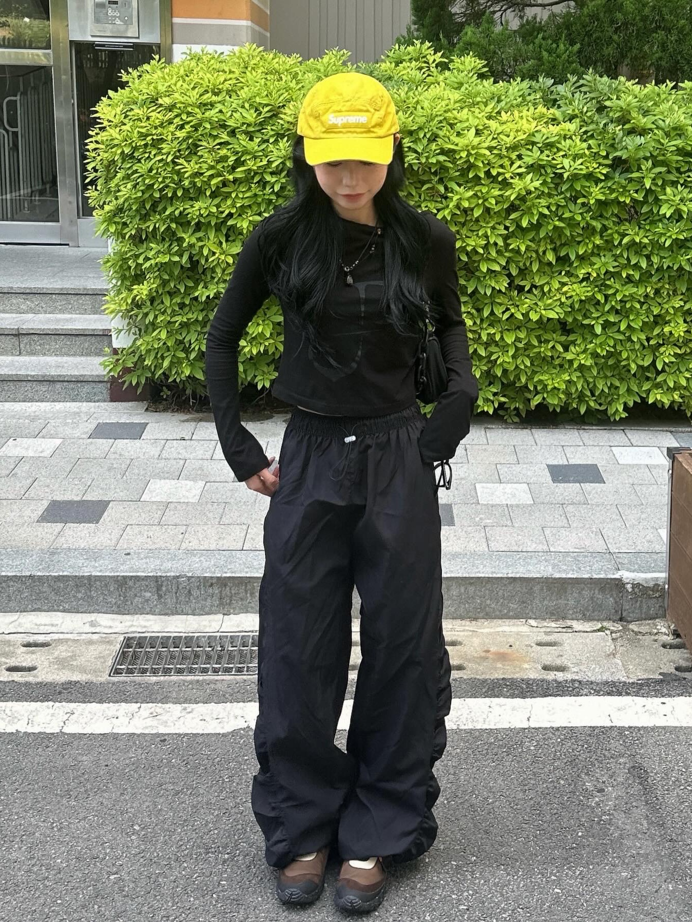Supreme Washed Chino Twill Camp Cap Sulfur - 21FW 착용 스타일 - 2