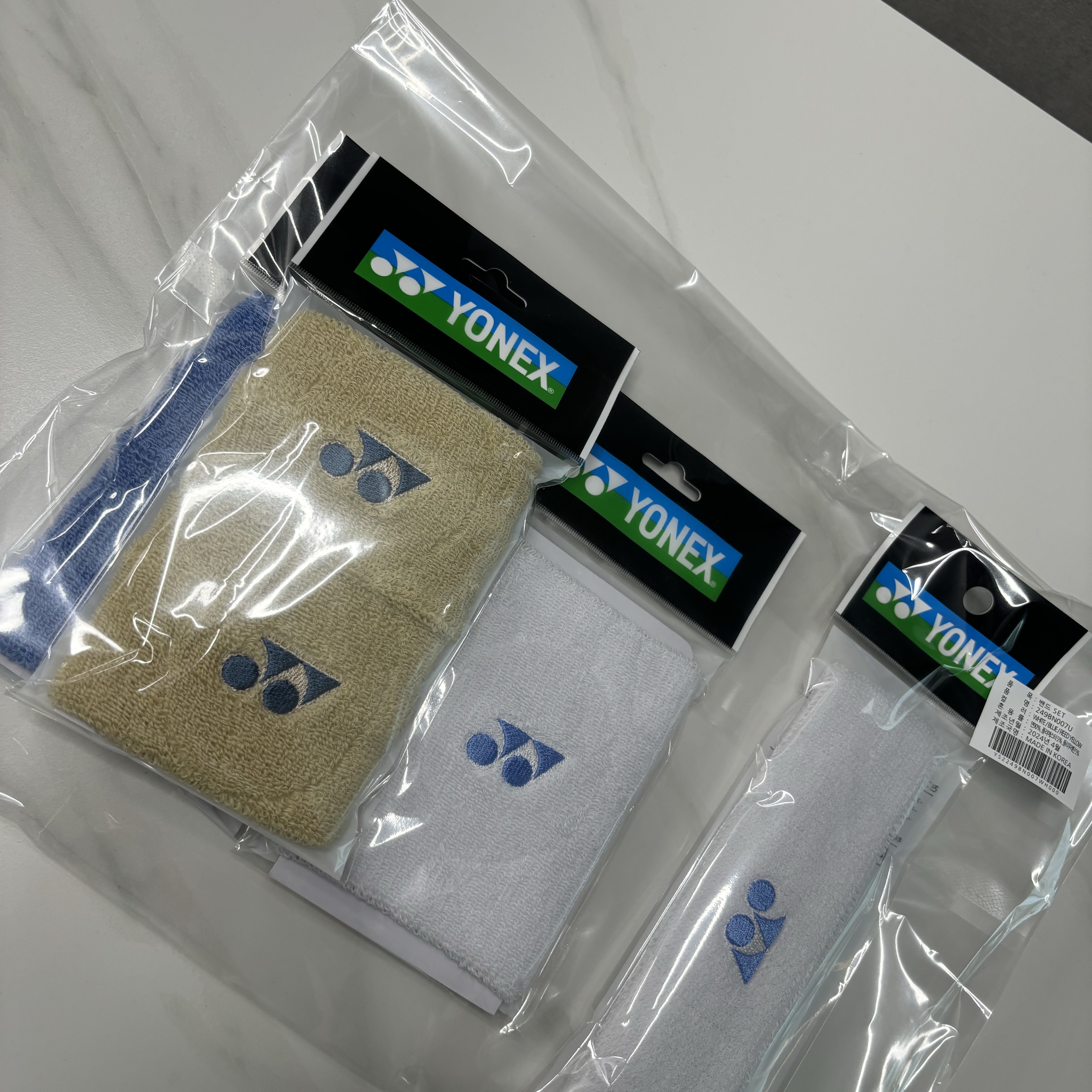 IAB Studio x Yonex Tennis Band Pack White Blue Reed Yellow 착용 스타일