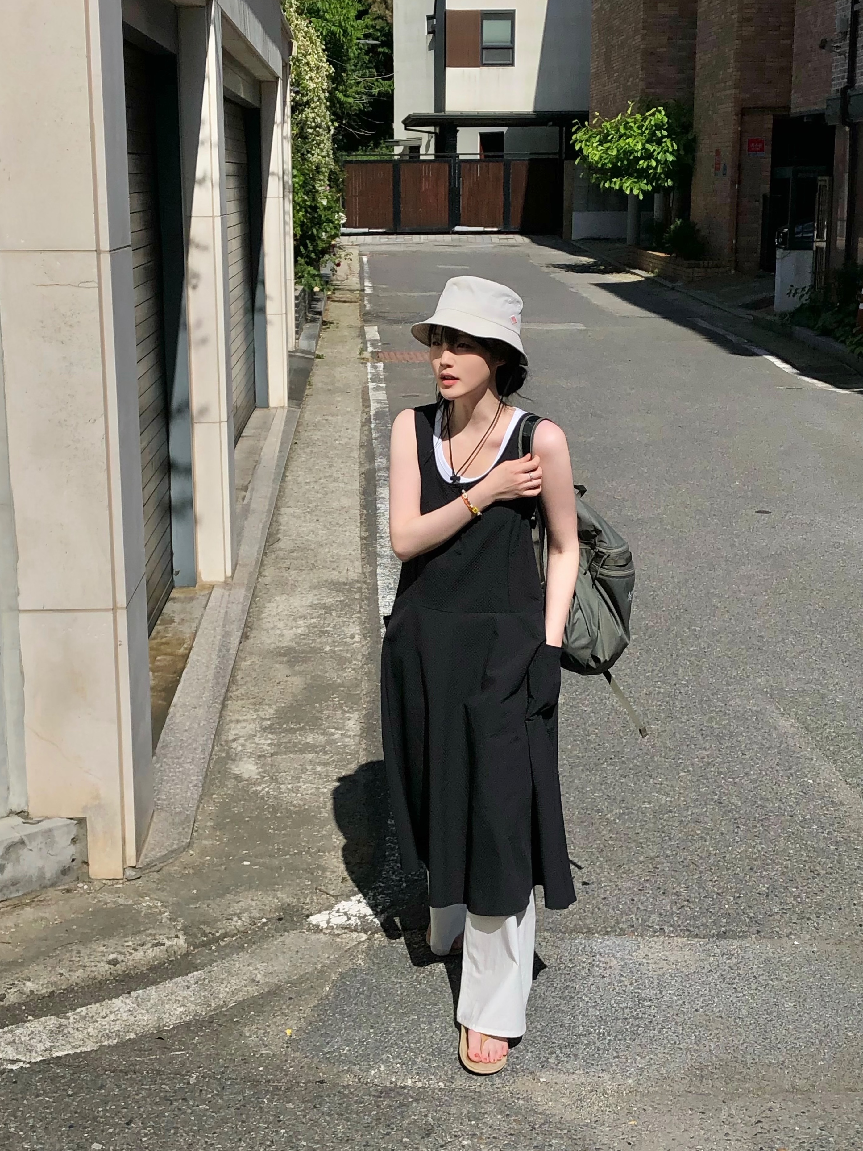 Arc'teryx Heliad 15 Backpack Forage 착용 스타일 - 1