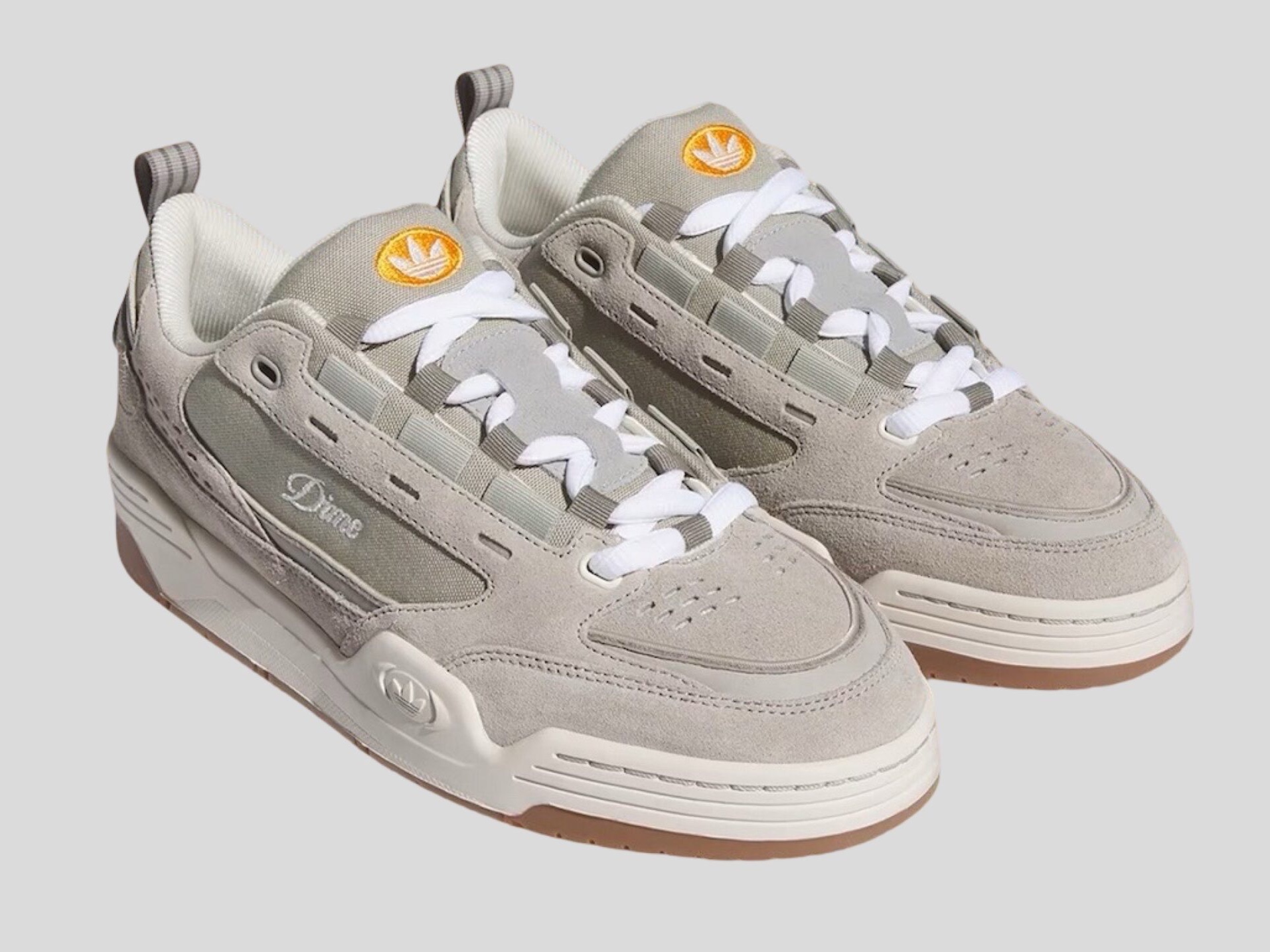 Adidas x Dime Adi 2000 Low Light Brown Chalk White 착용 스타일