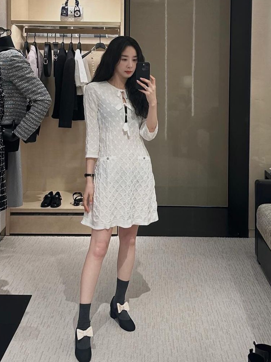 Margarin Fingers Rosy Layered One Piece White, Margarin Fingers Pin Tuck Shirring One Piece White 착용 스타일 - 3