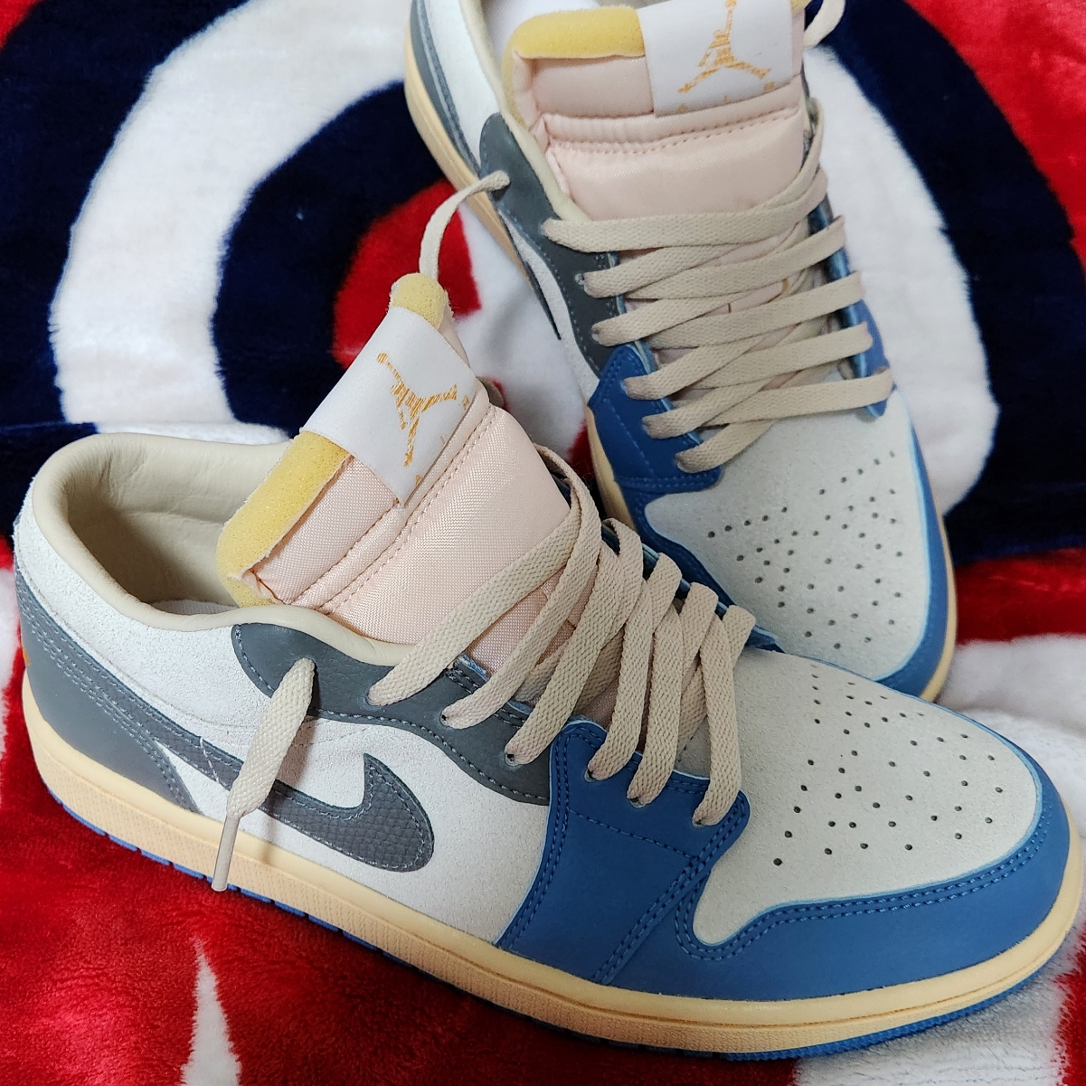 Jordan 1 Low SE Tokyo 96 착용 스타일 - 3