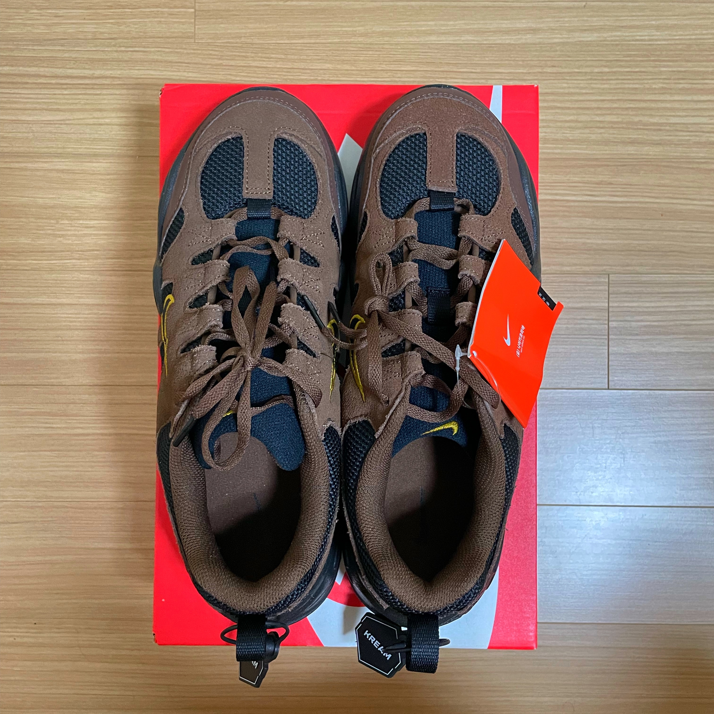 Nike Tech Hera Cacao Wow Bronzine, TOWTOW.ARCHIVE Dude Necklace 착용 스타일 - 2