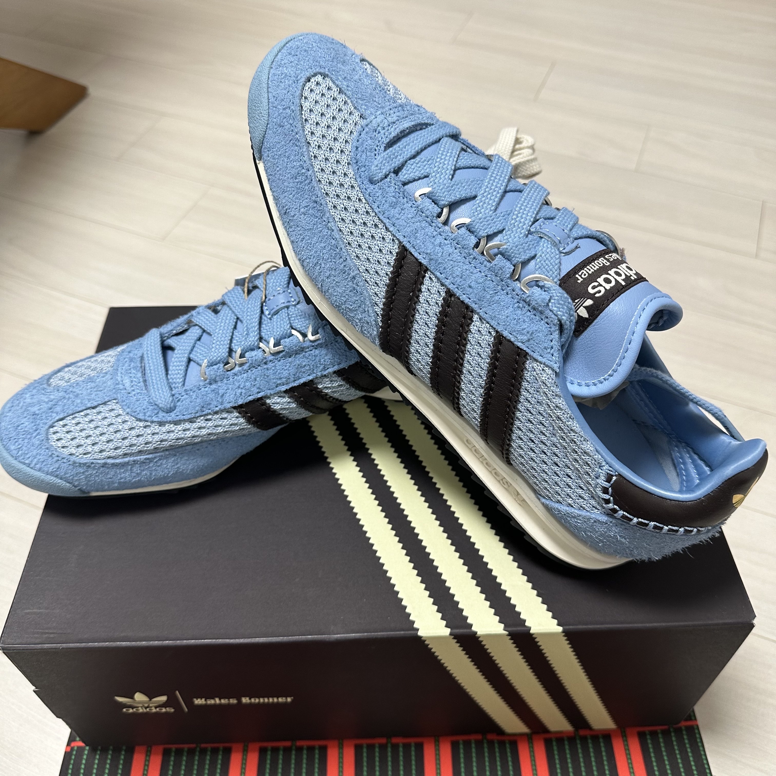 Adidas x Wales Bonner SL 76 Ash Blue Core Black 착용 스타일 - 2