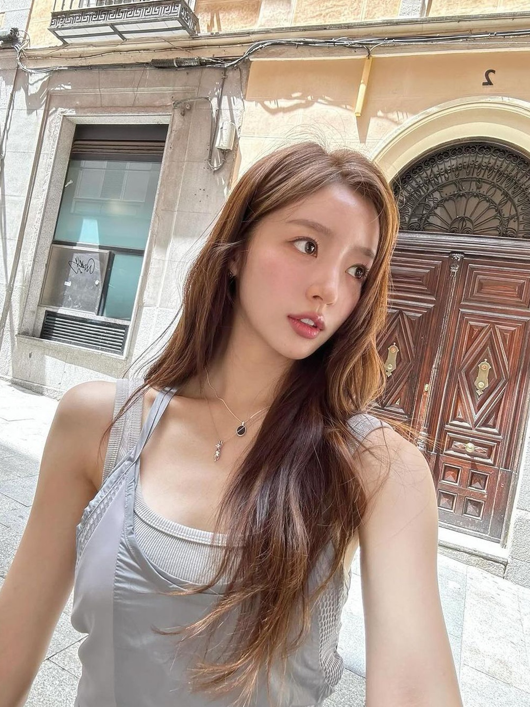 Gucci Technical Jersey Tank Top White, (W) Gucci Cotton Tank Top with Web Ivory 착용 스타일 - 5