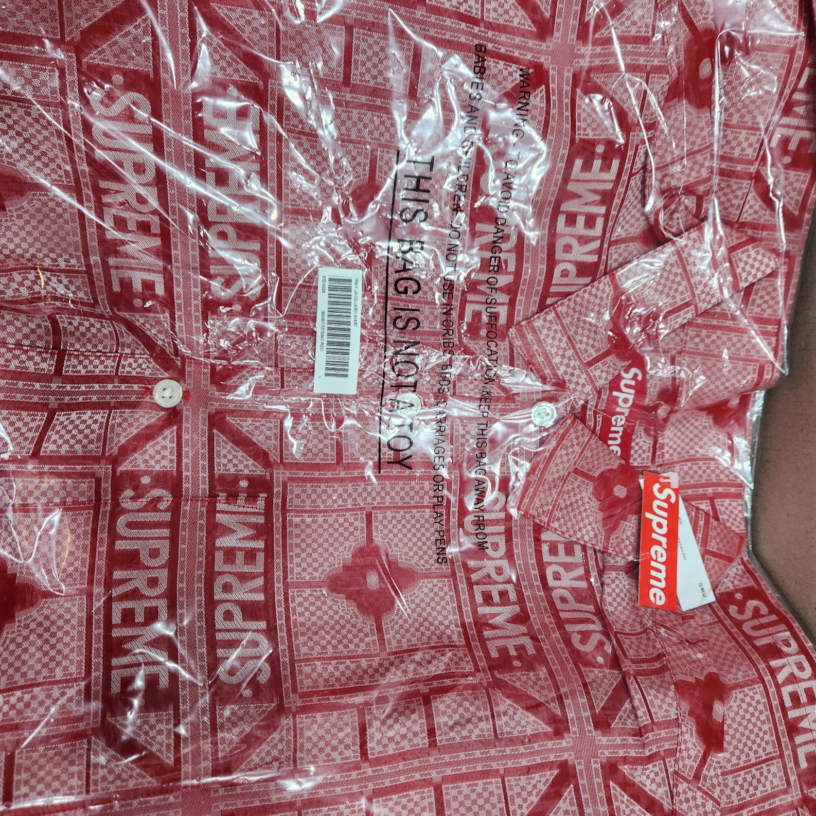 Supreme Tray Jacquard S/S Shirt Red - 24SS 착용 스타일