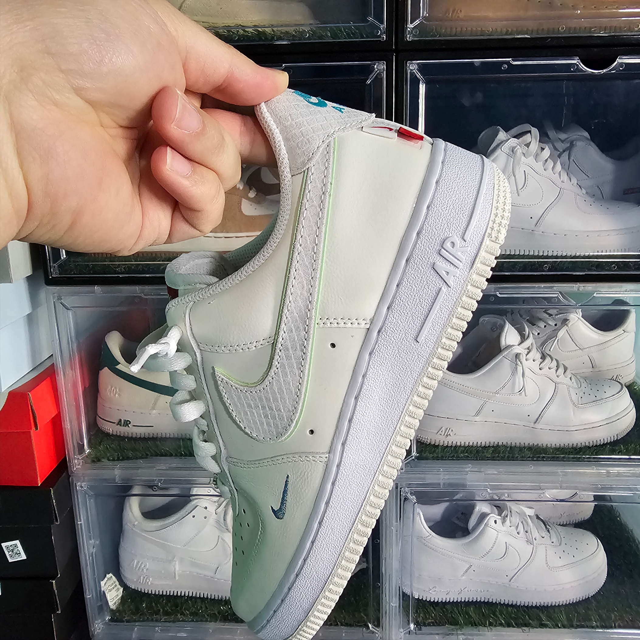 Nike Air Force 1 '07 Sail Vapour Green 착용 스타일 - 4