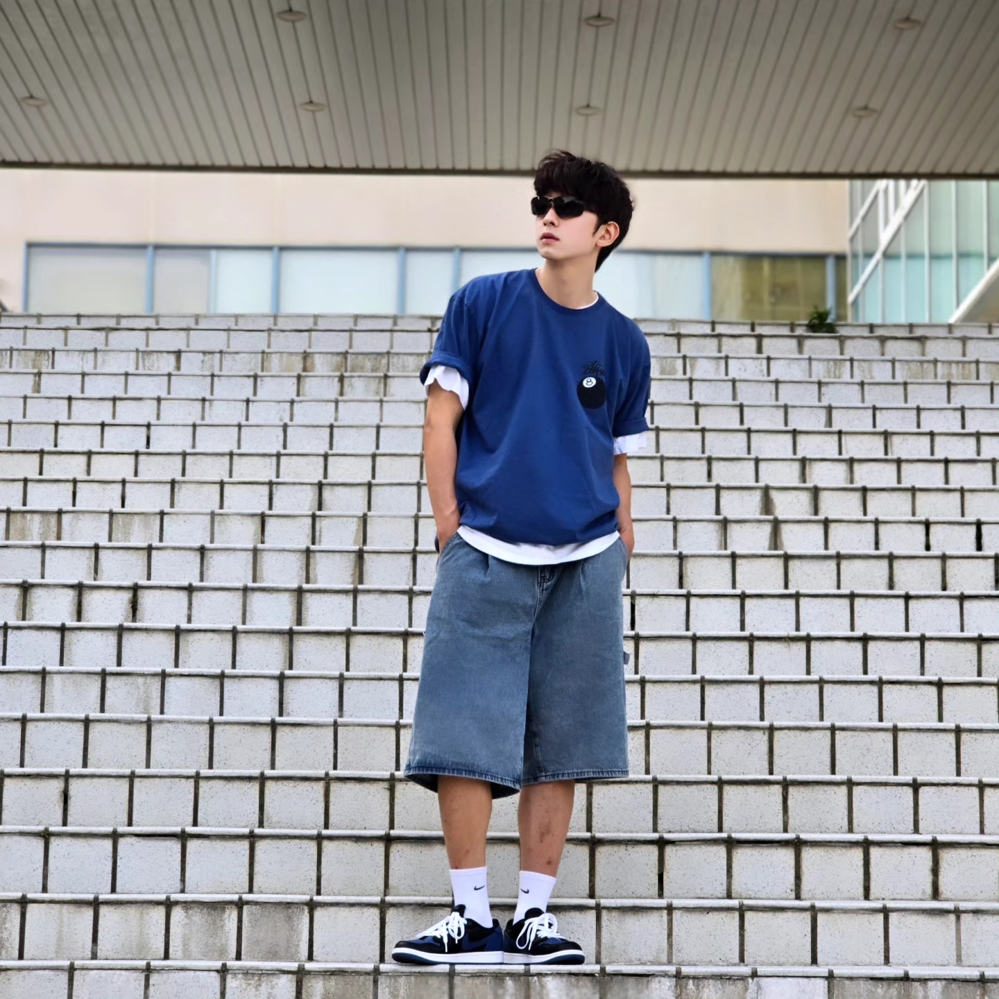 Stussy 8 Ball T-Shirt Midnight - 22SS, Jordan 1 Retro Low OG Mystic Navy 착용 스타일 - 5