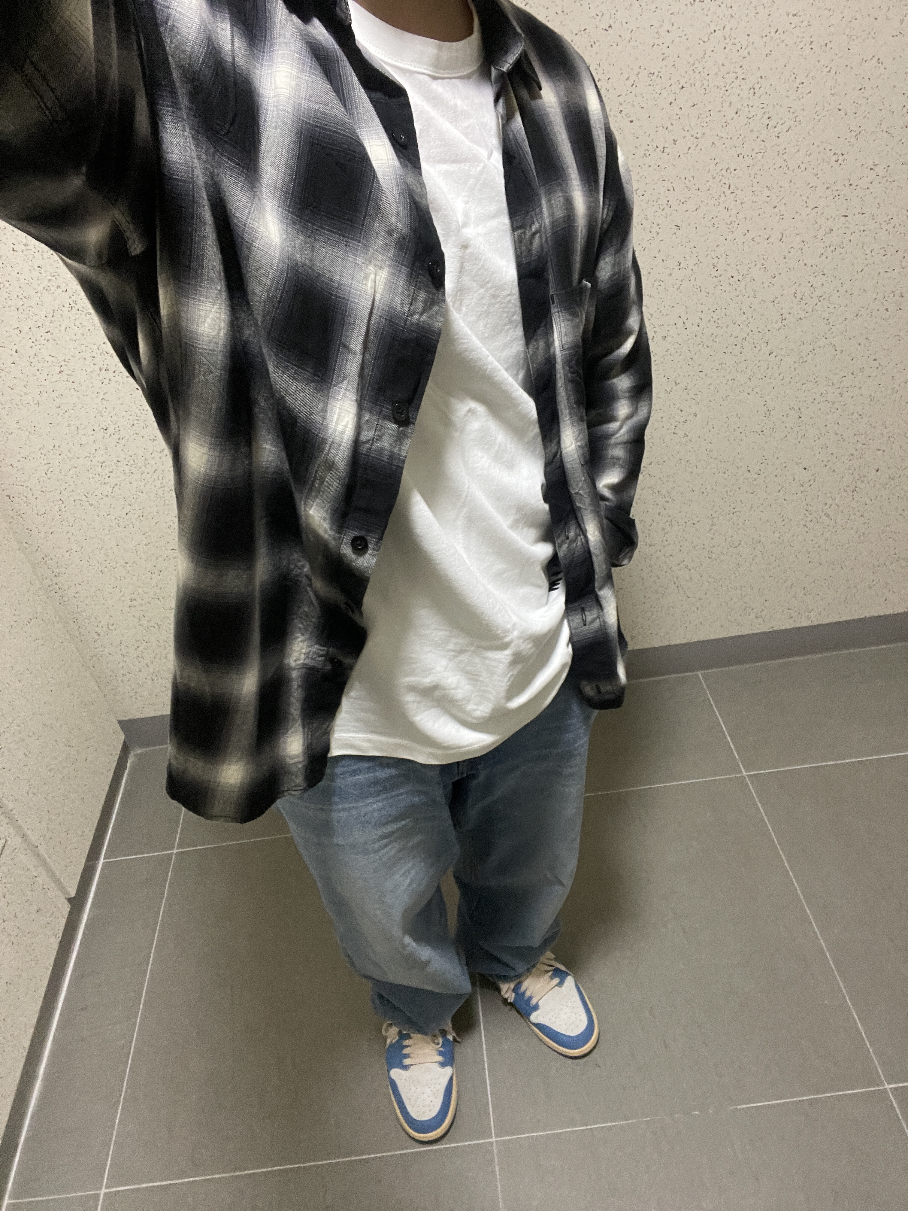 Jordan 1 Low SE Tokyo 96 착용 스타일 - 1