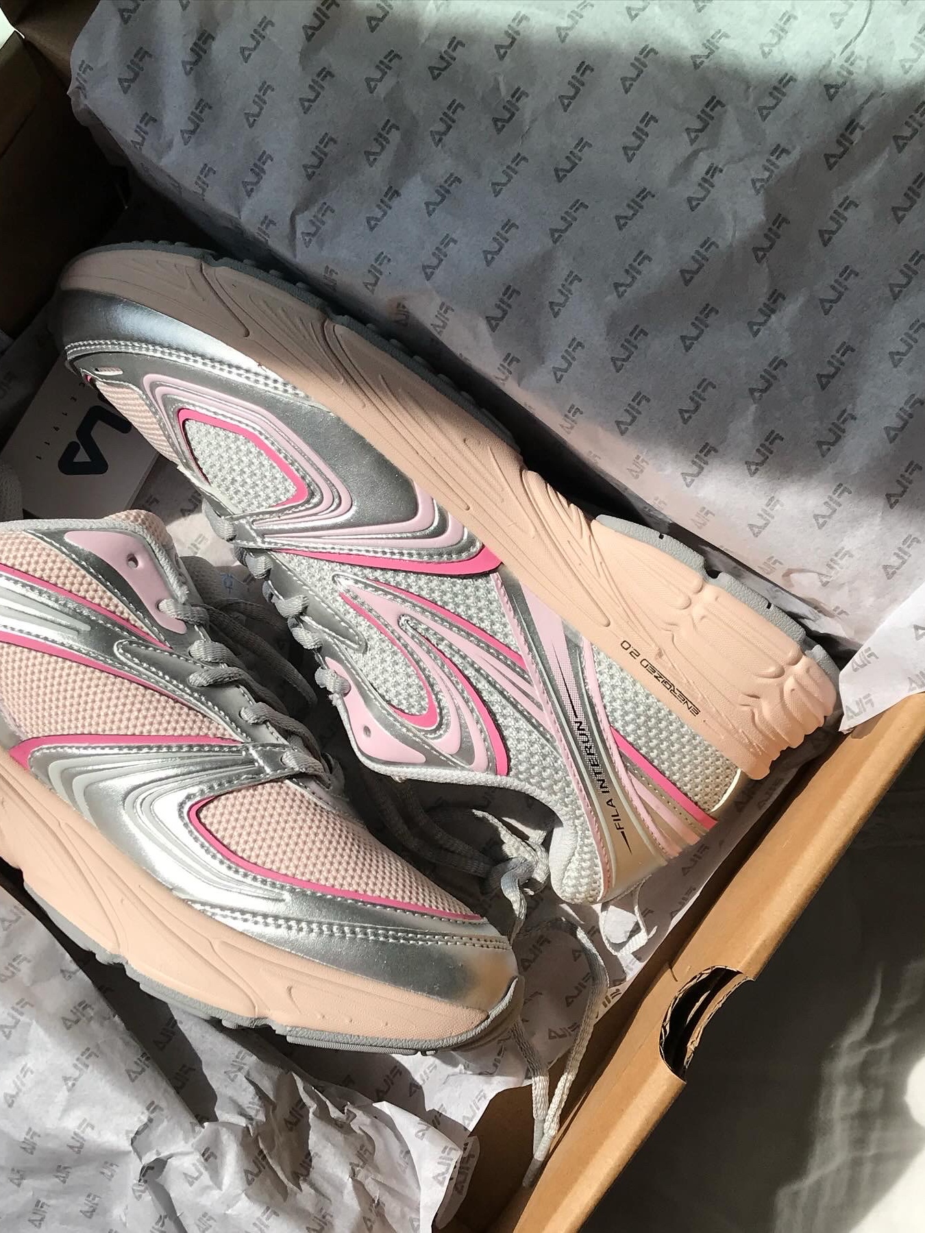 Fila Interun Pink Blossom 착용 스타일 - 3