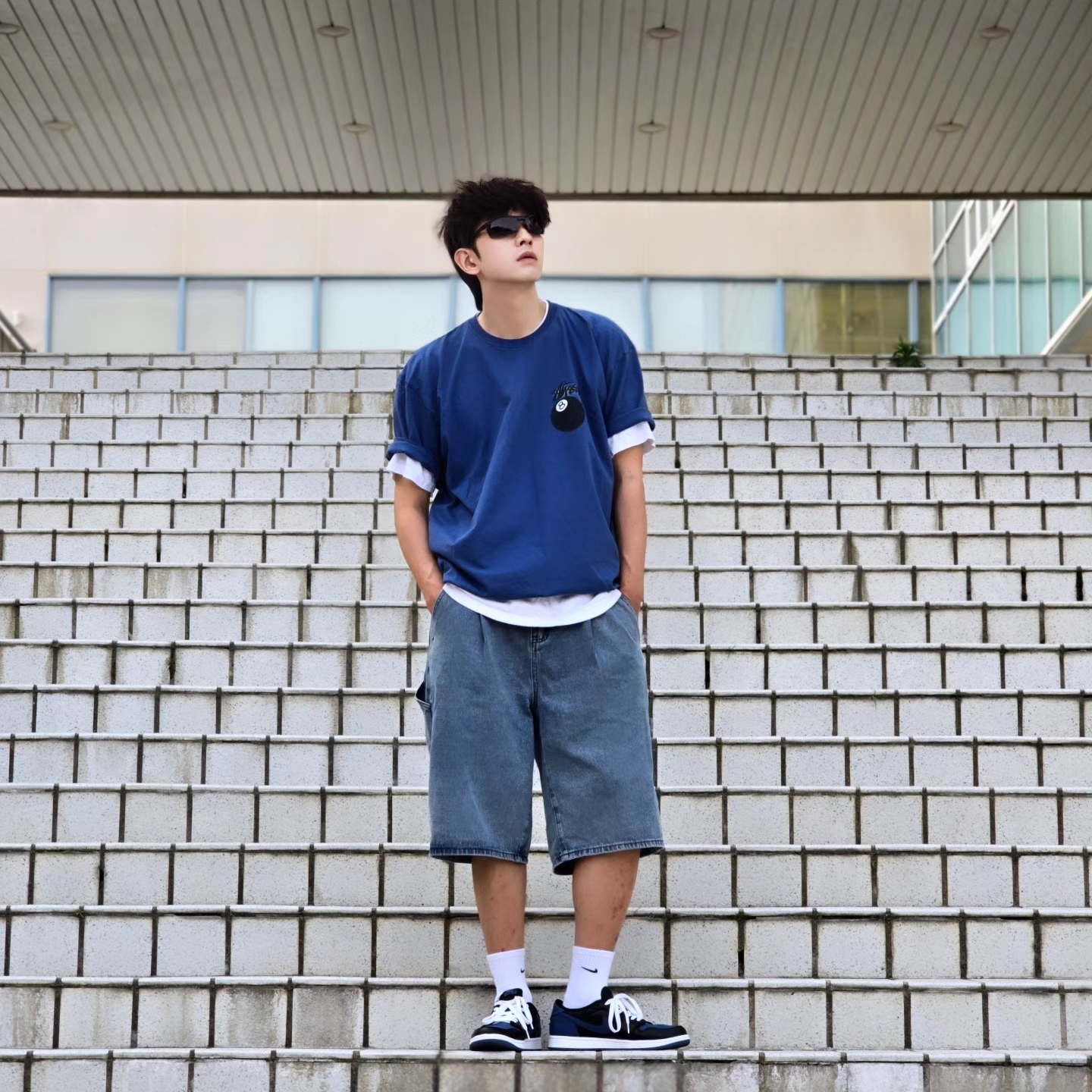 Stussy 8 Ball T-Shirt Midnight - 22SS, Jordan 1 Retro Low OG Mystic Navy 착용 스타일 - 6