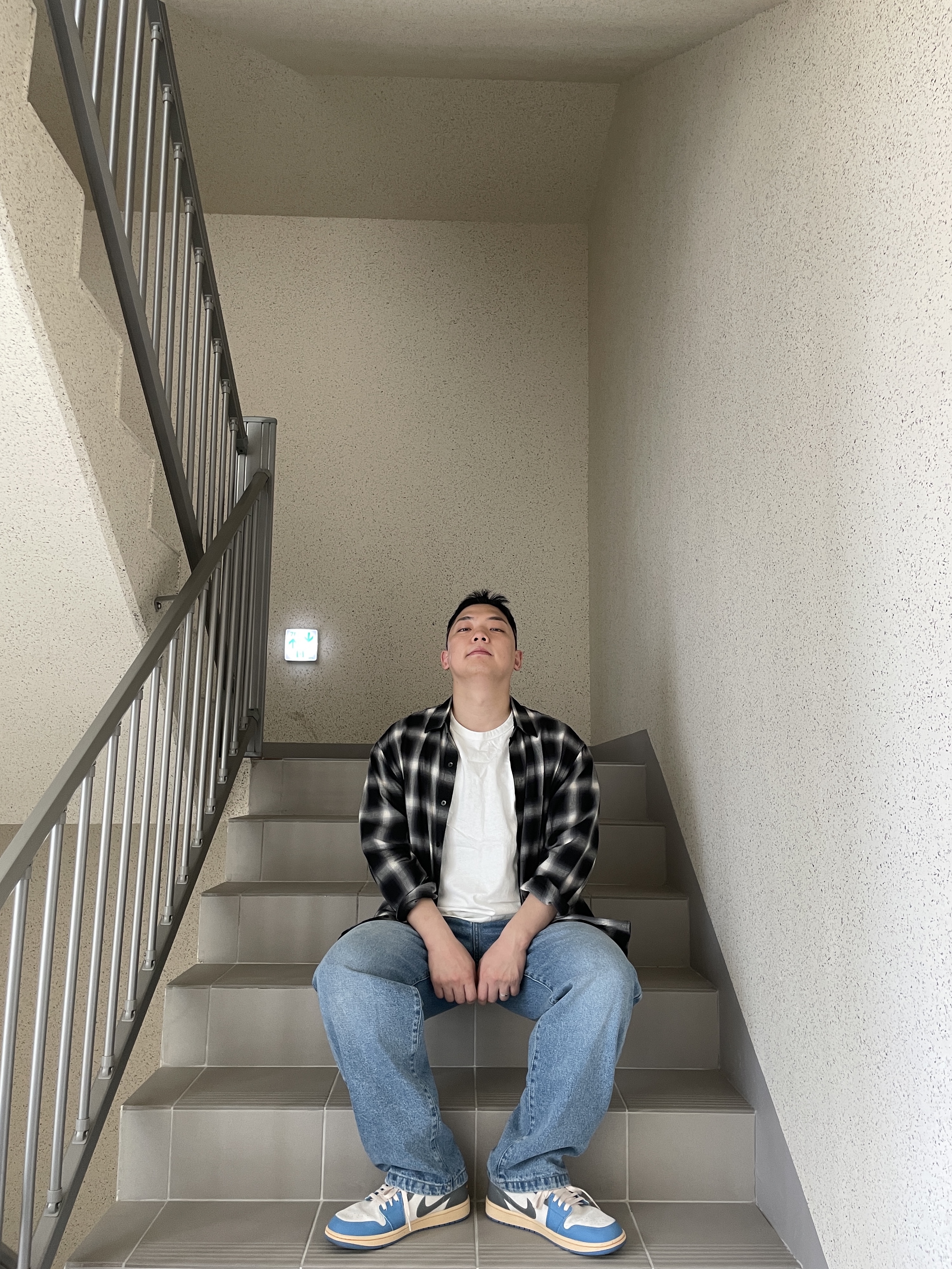 Jordan 1 Low SE Tokyo 96 착용 스타일 - 3